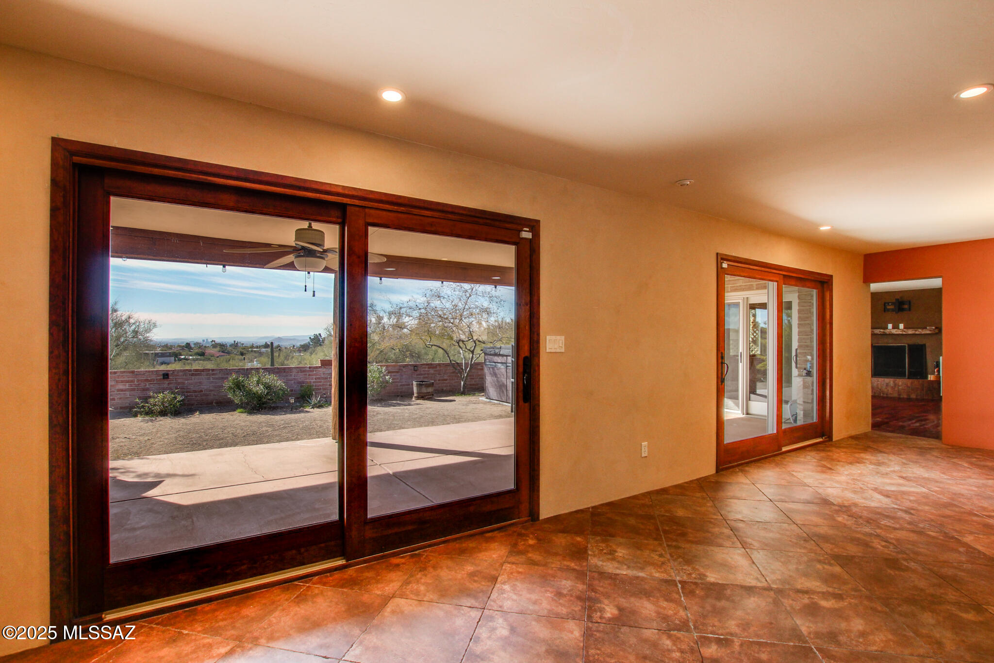 1632 E Calle El Cid