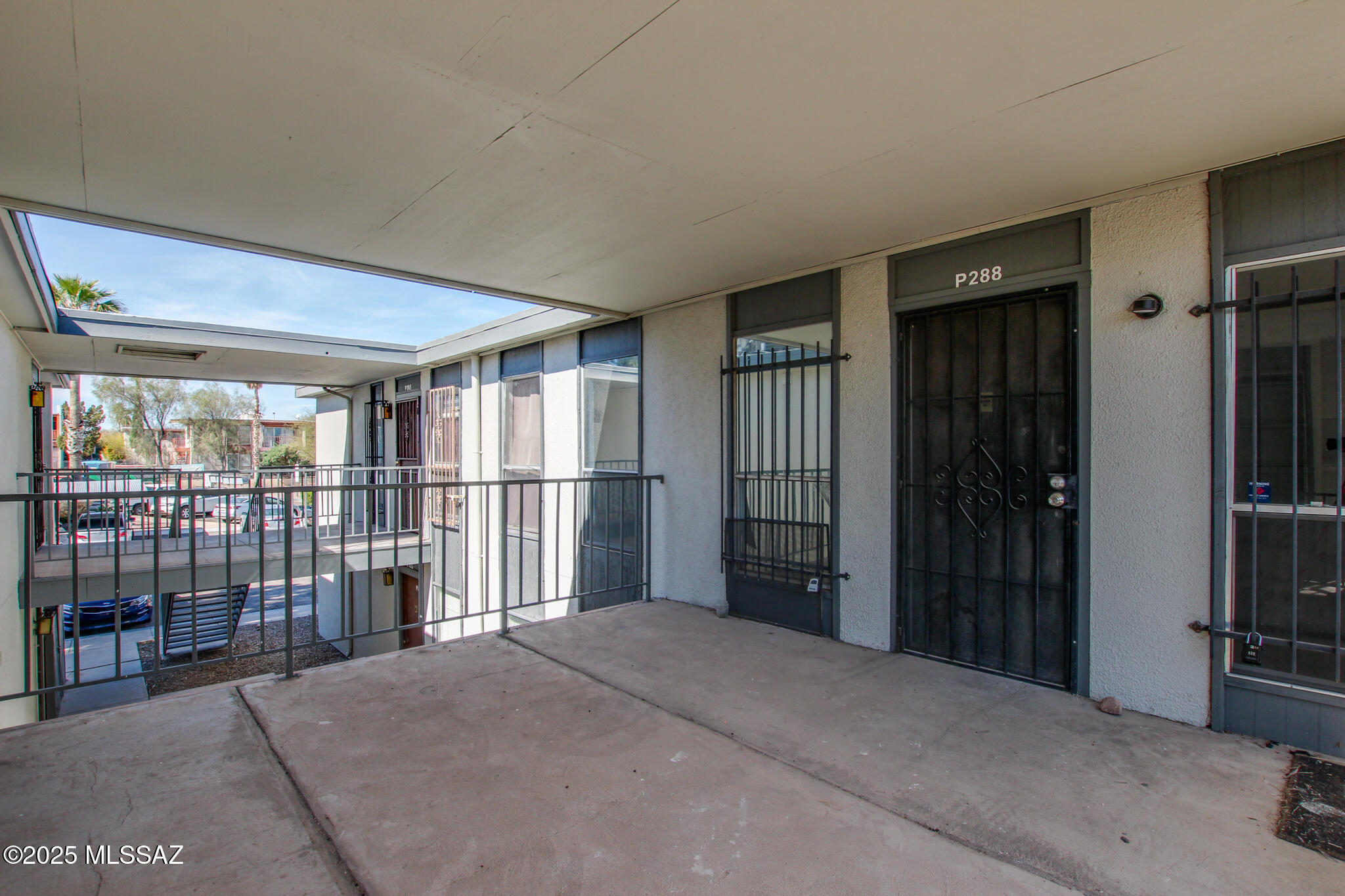 1620 N Wilmot Road Unit: UNIT P288