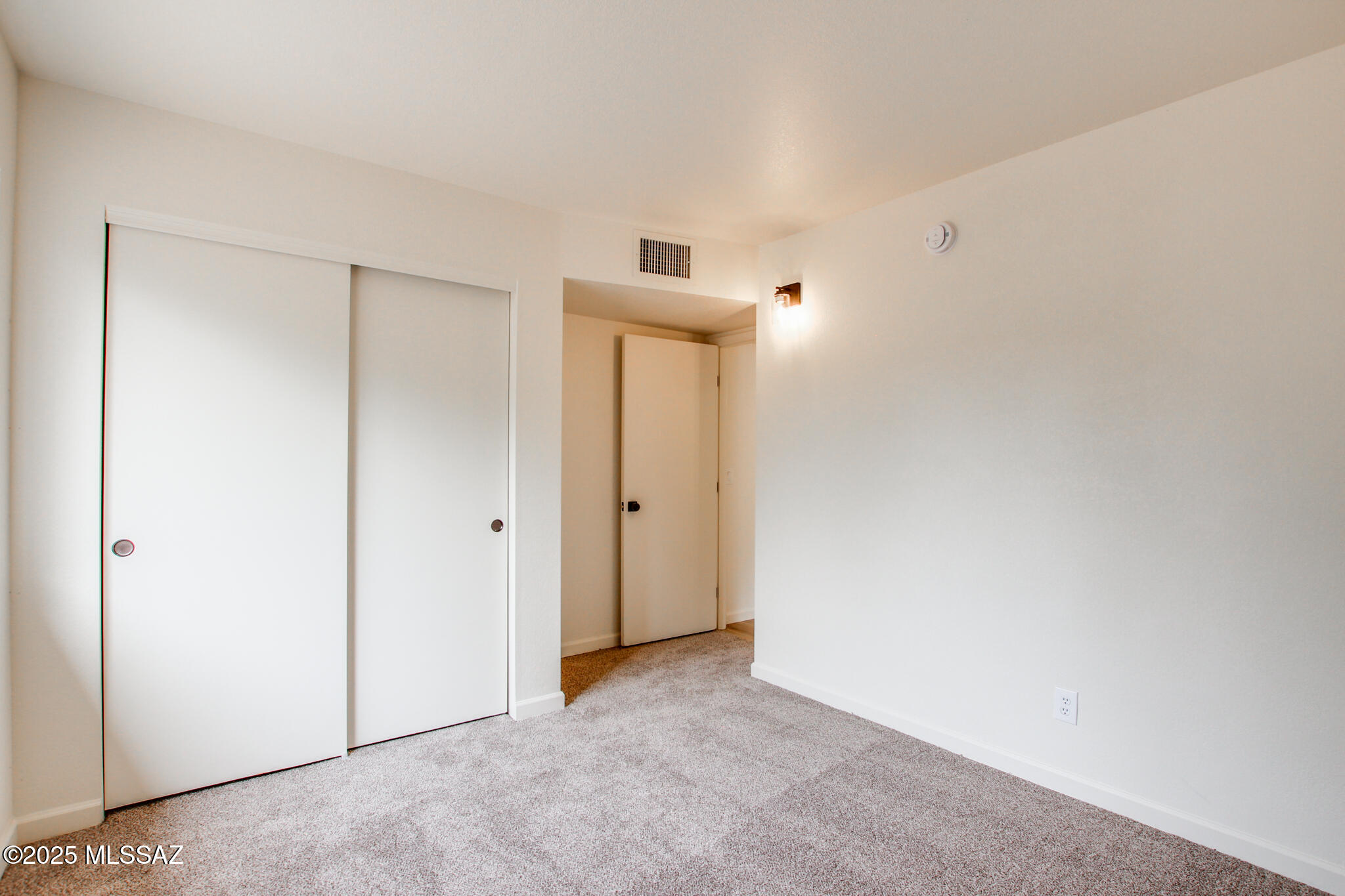 2801 W Calle De Rosita