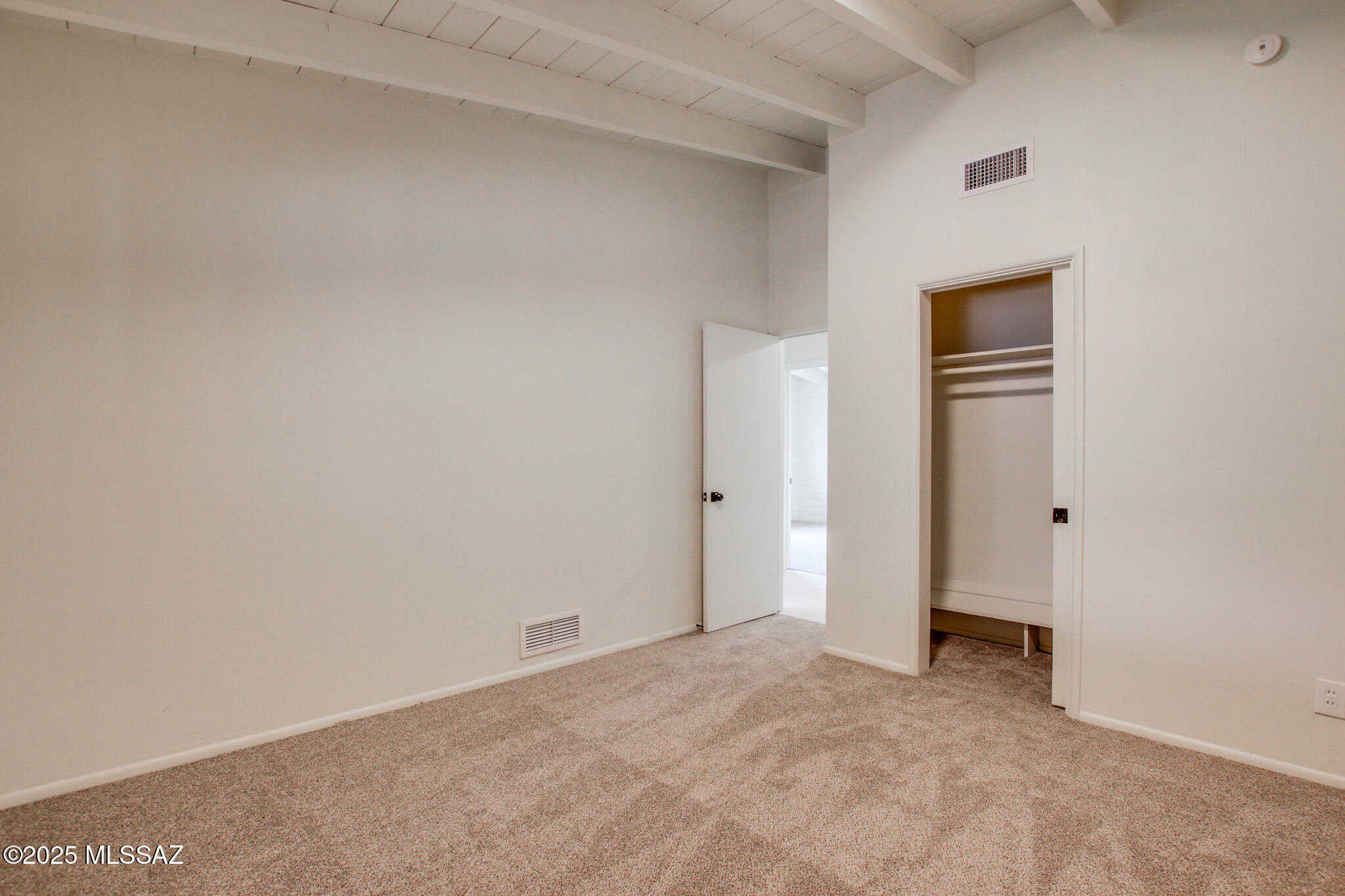 6632 E Calle De San Alberto