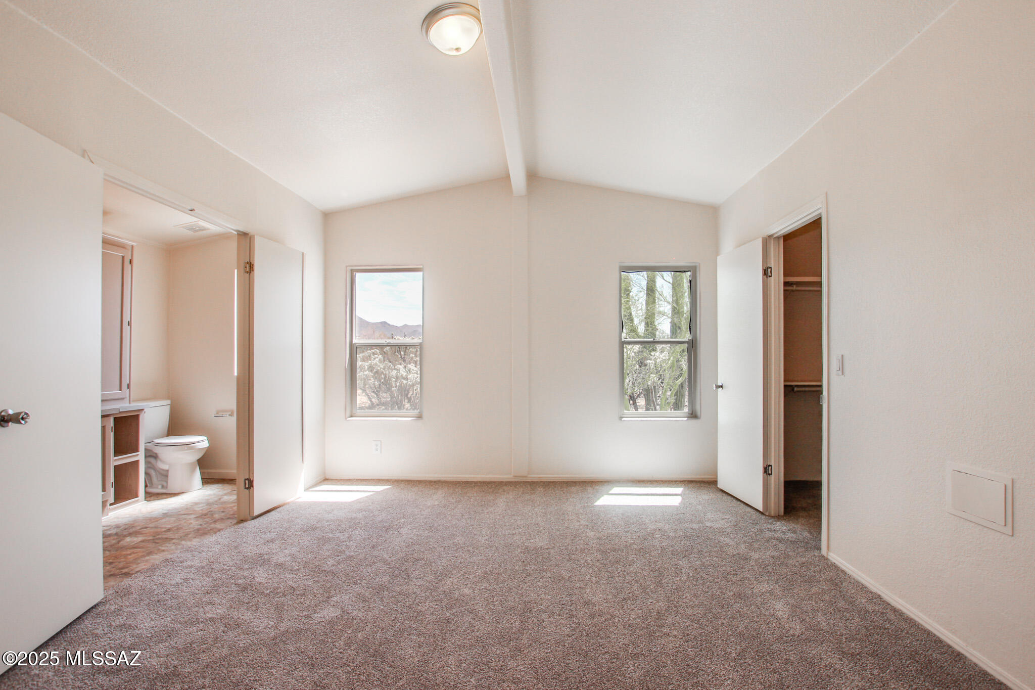 12220 W Calle Seneca