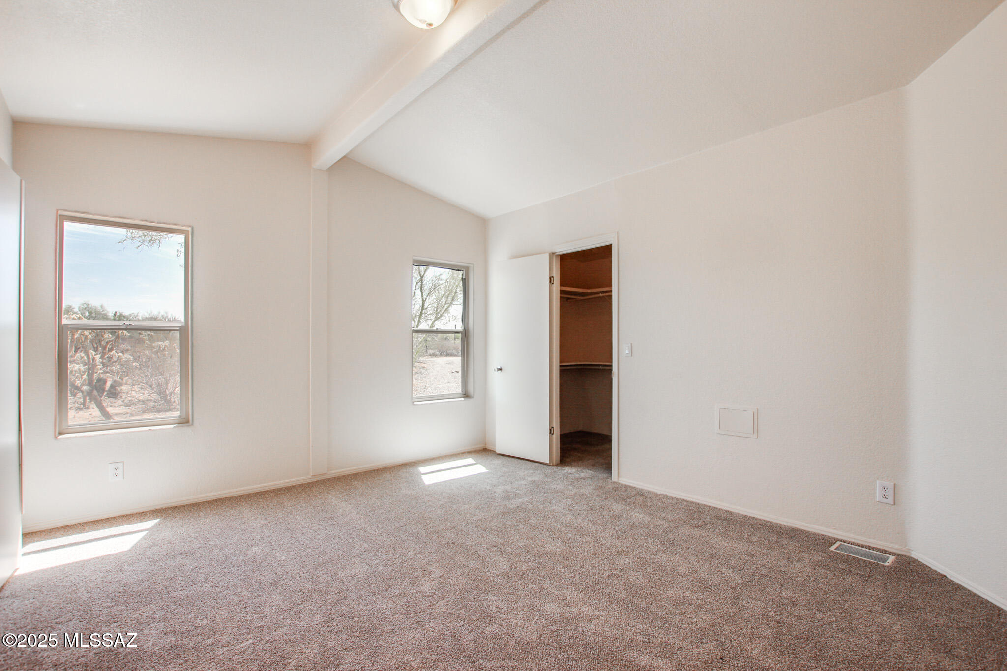 12220 W Calle Seneca