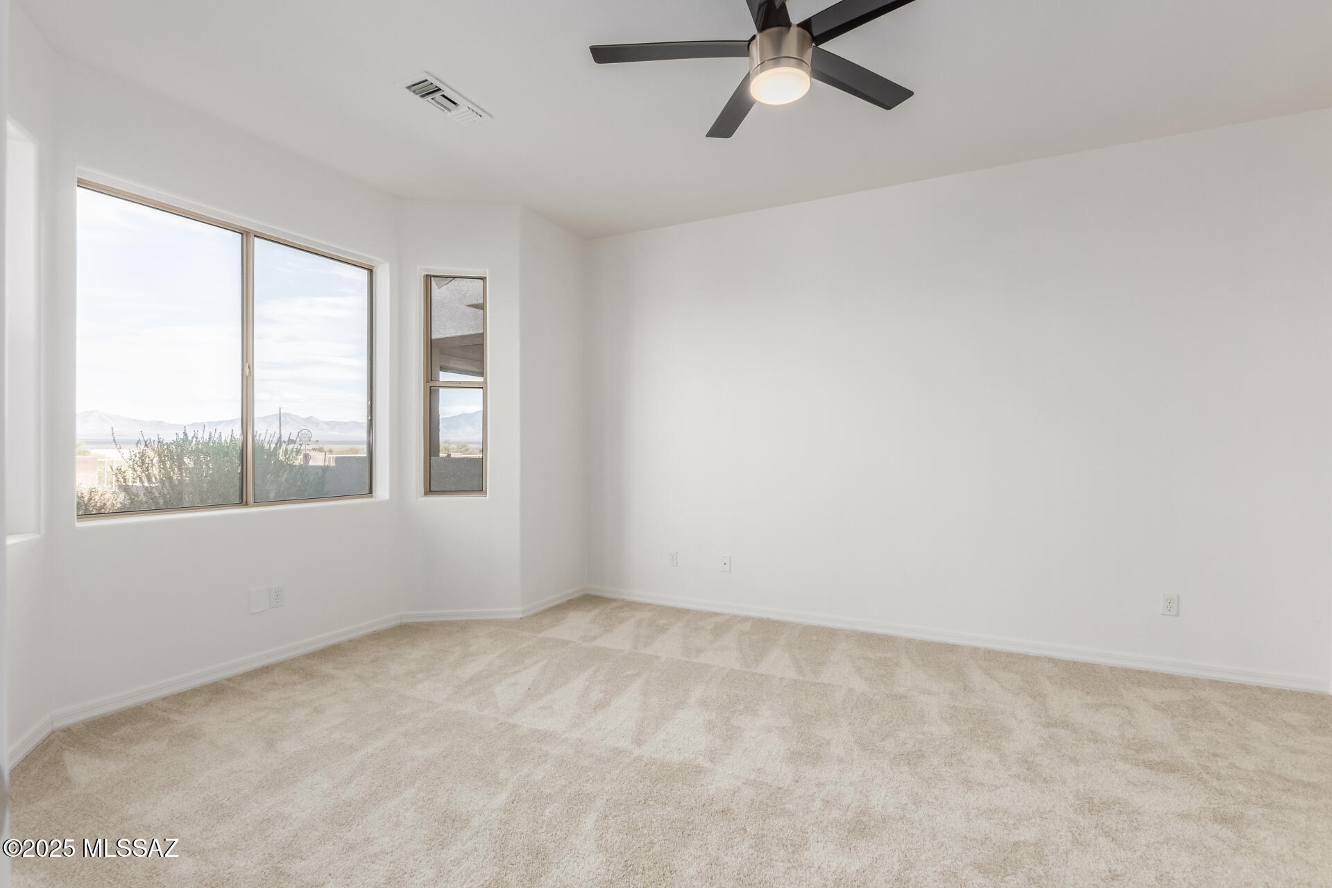 692 N Cedar Bend Avenue