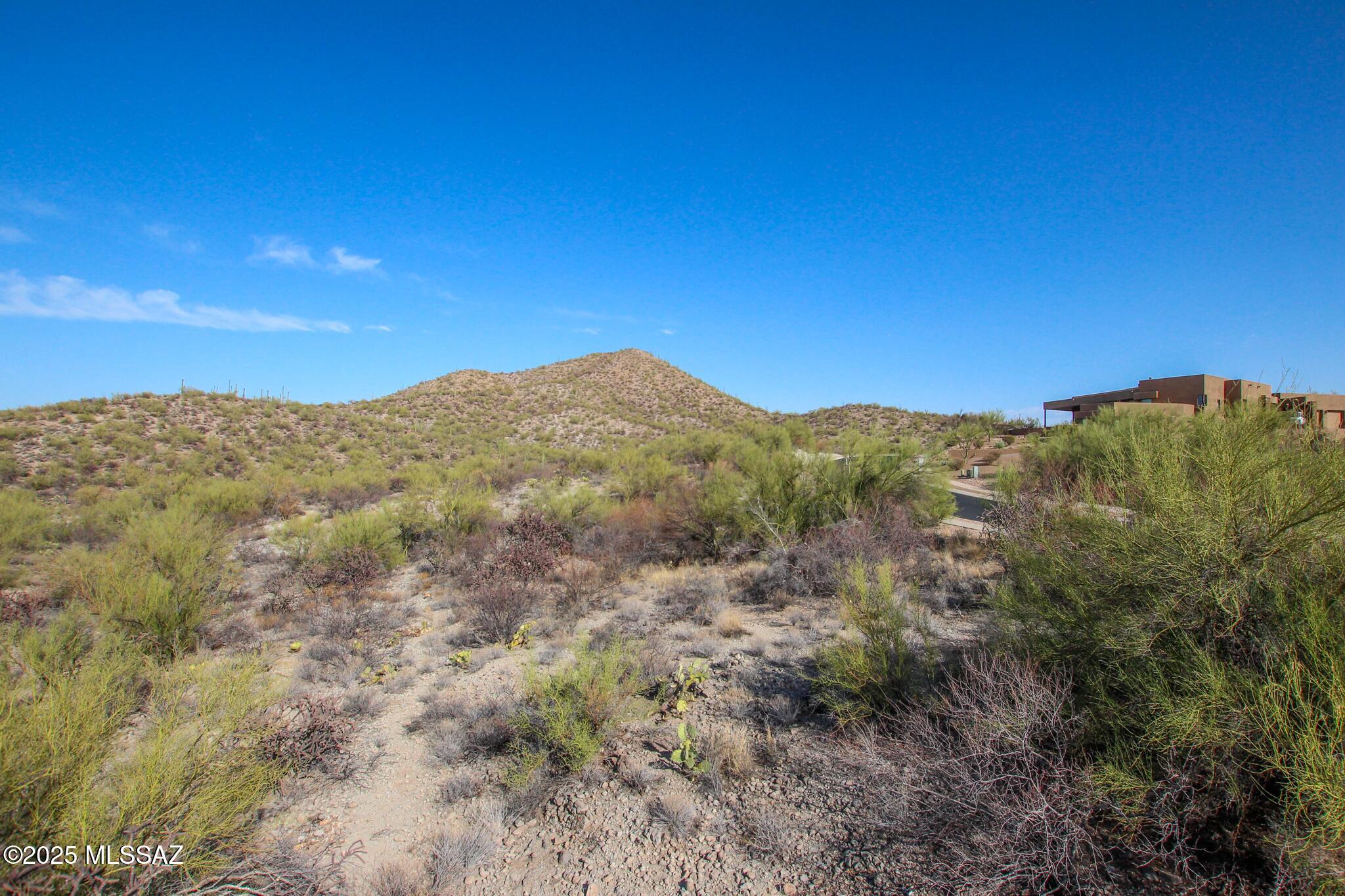 3152 W Tumamoc Drive Unit: 8