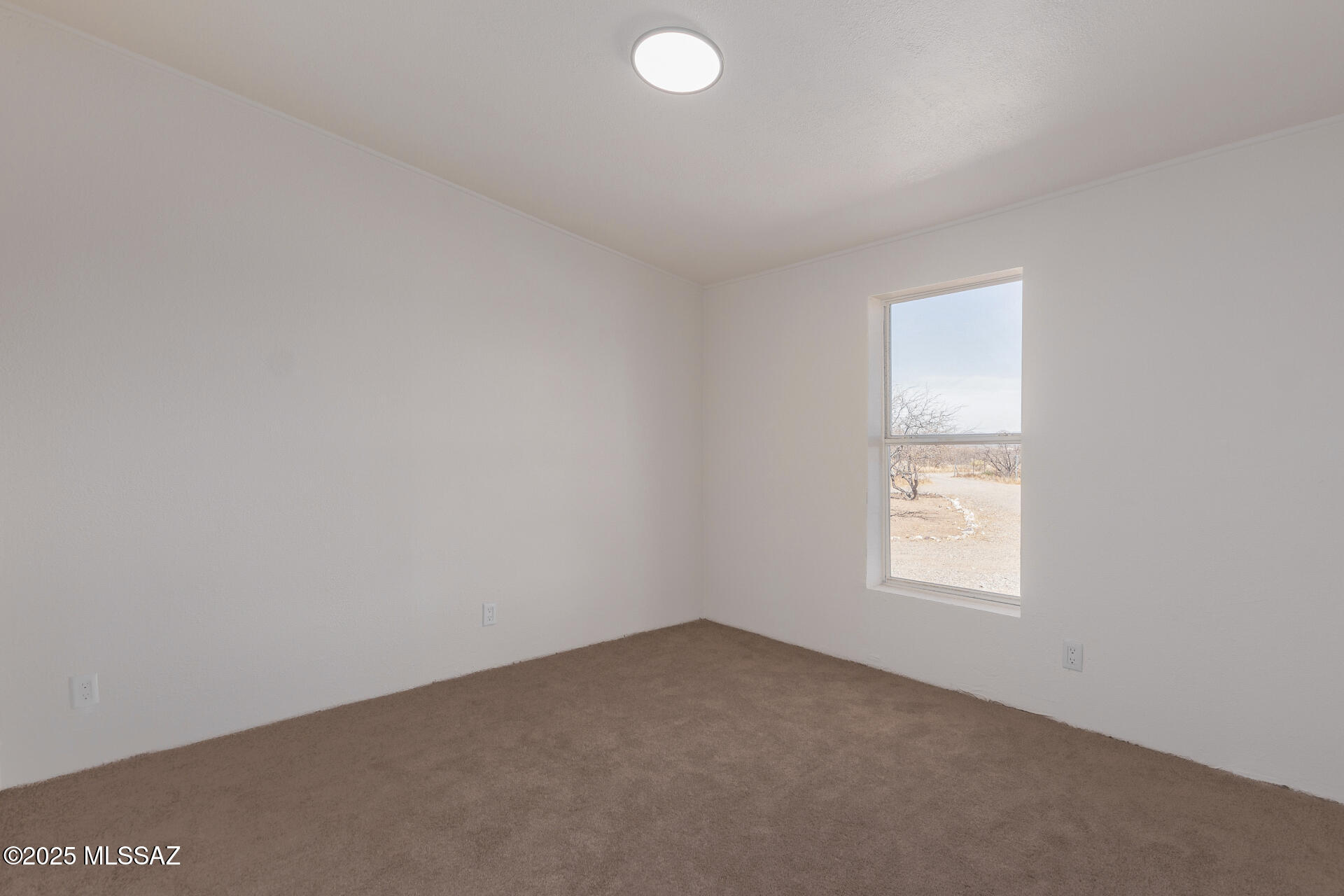 8706 E Aarons Run