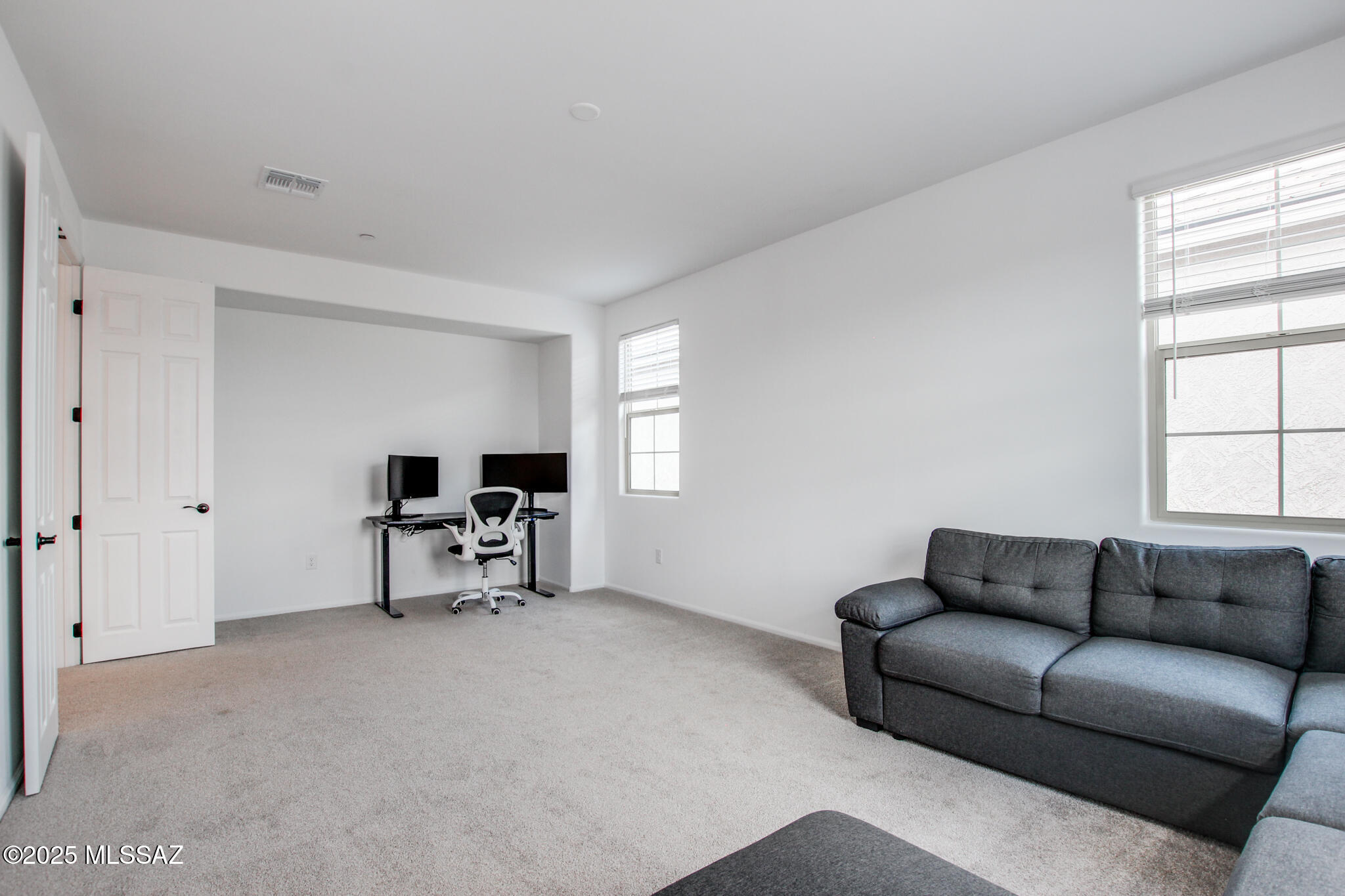 9752 E Carr Peak Trail