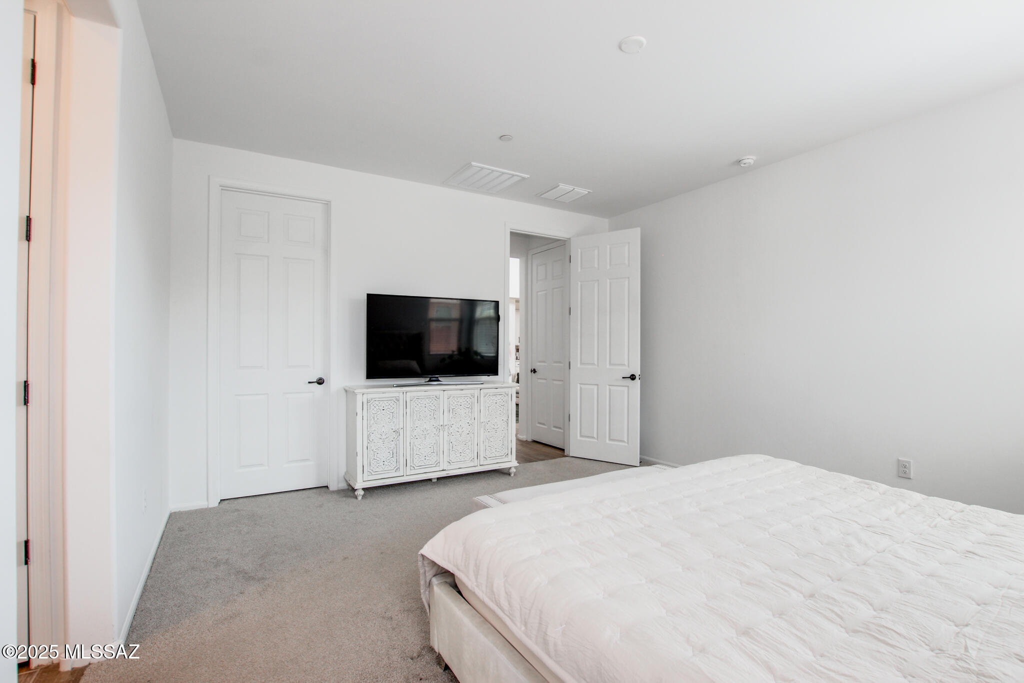 9752 E Carr Peak Trail