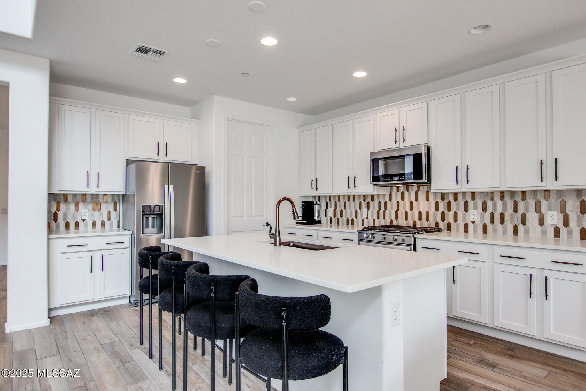 9752 E Carr Peak Trail