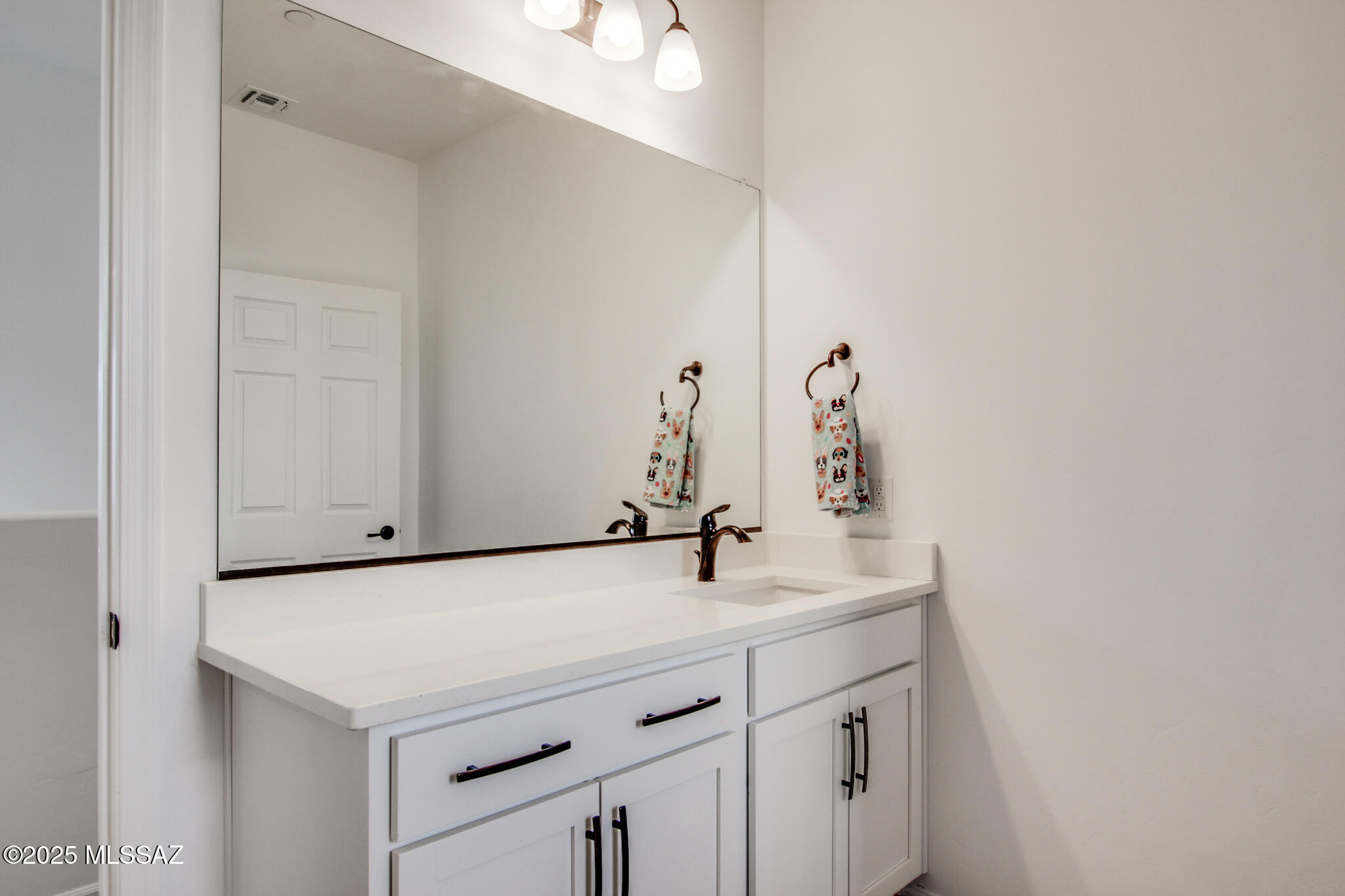 9752 E Carr Peak Trail