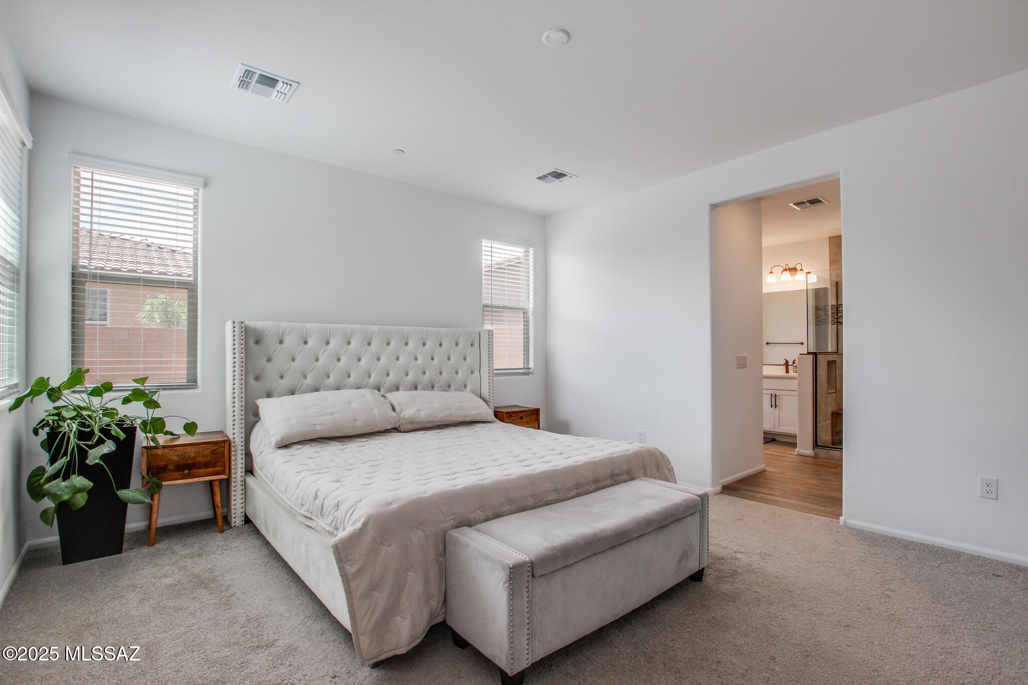 9752 E Carr Peak Trail