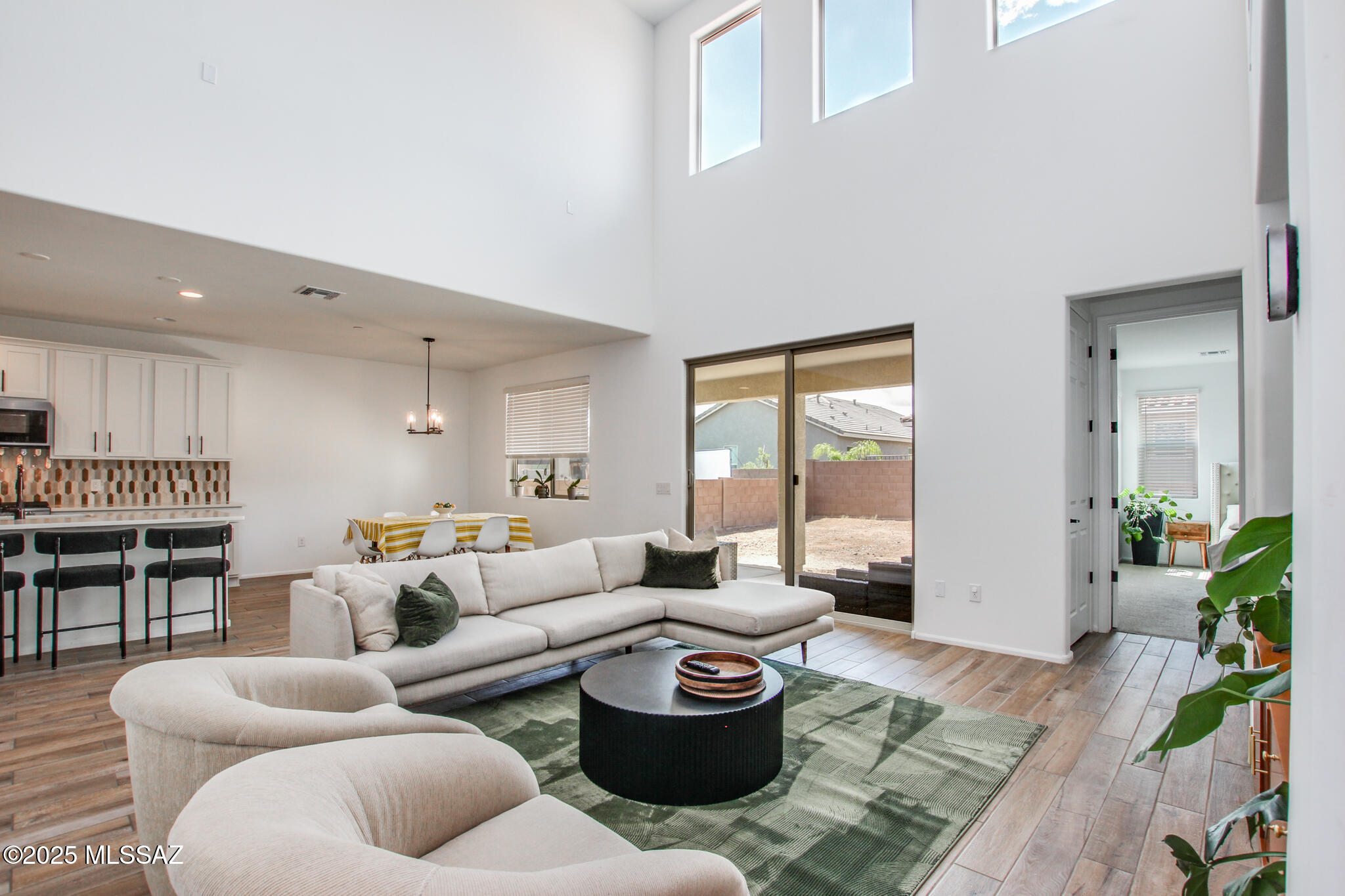 9752 E Carr Peak Trail