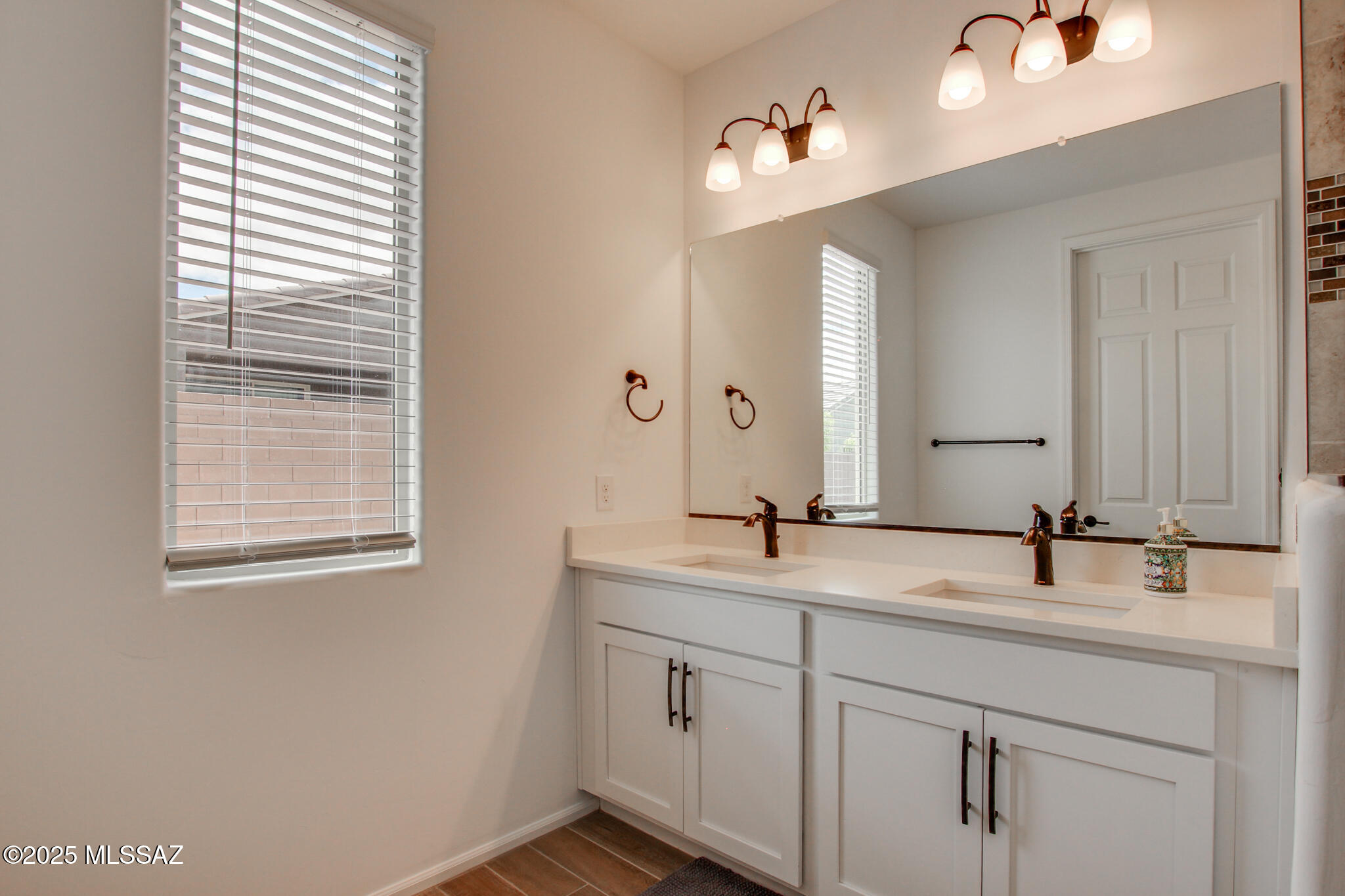 9752 E Carr Peak Trail