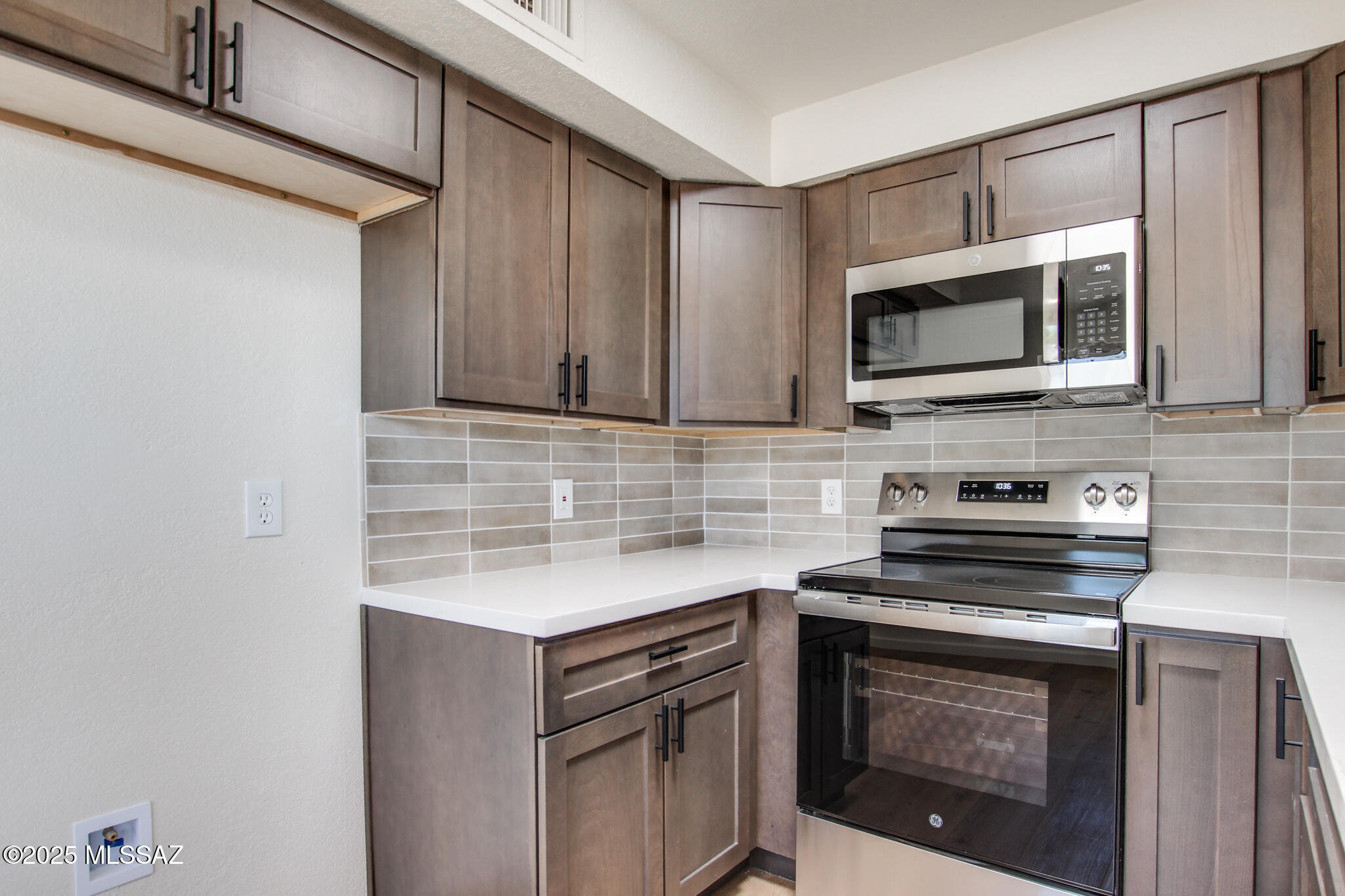 2761 S Brandywine Lane