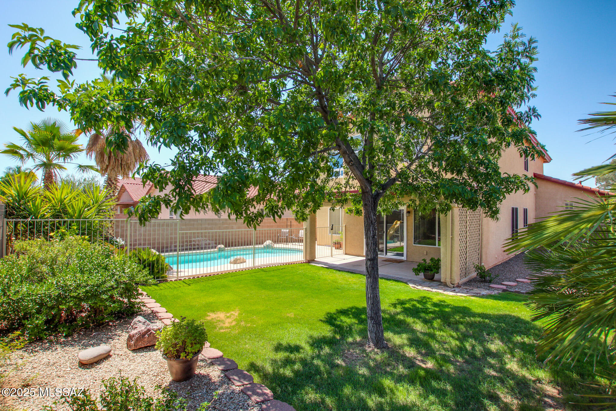 9039 E Autumn Sage Street