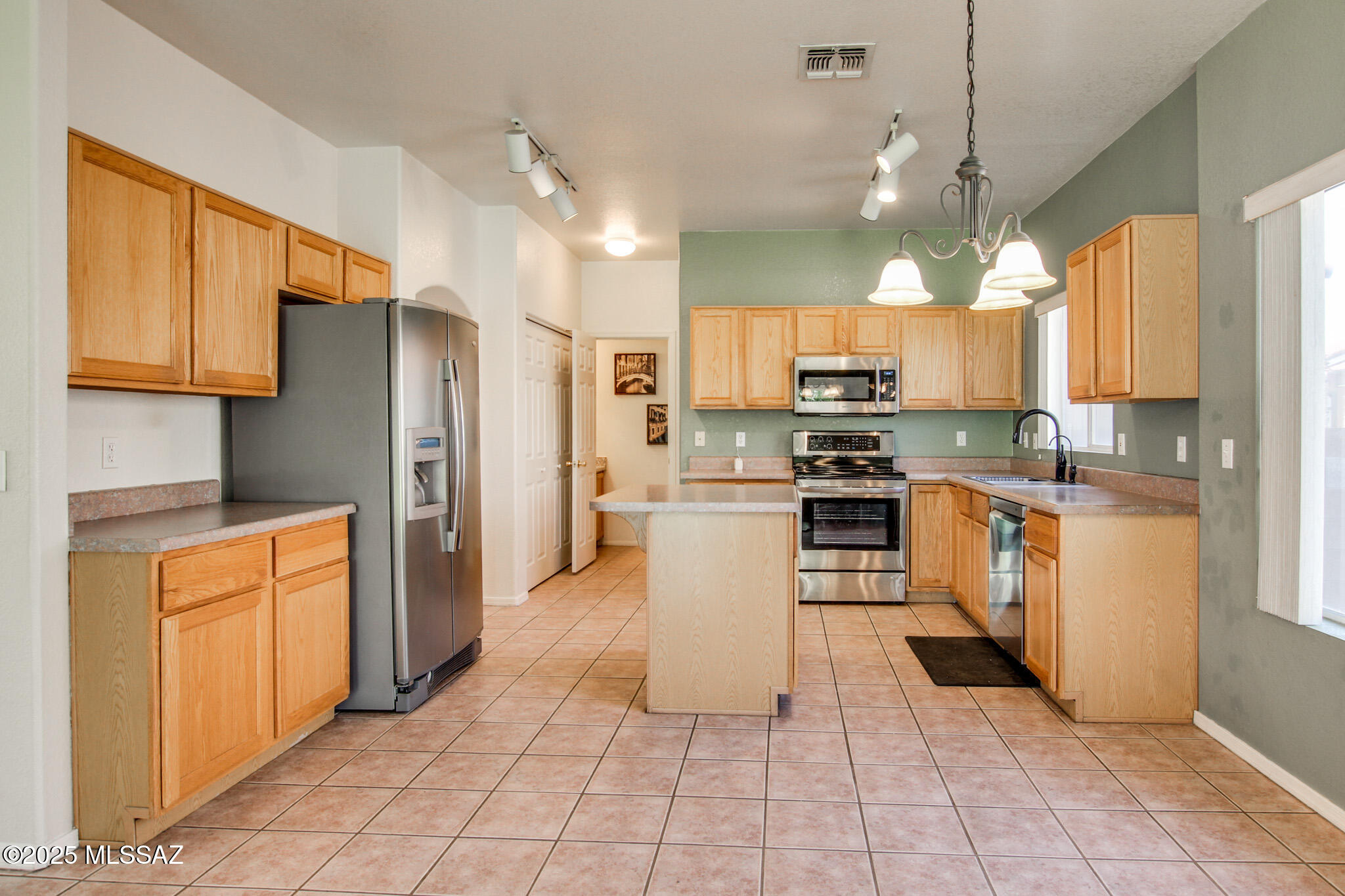 9039 E Autumn Sage Street