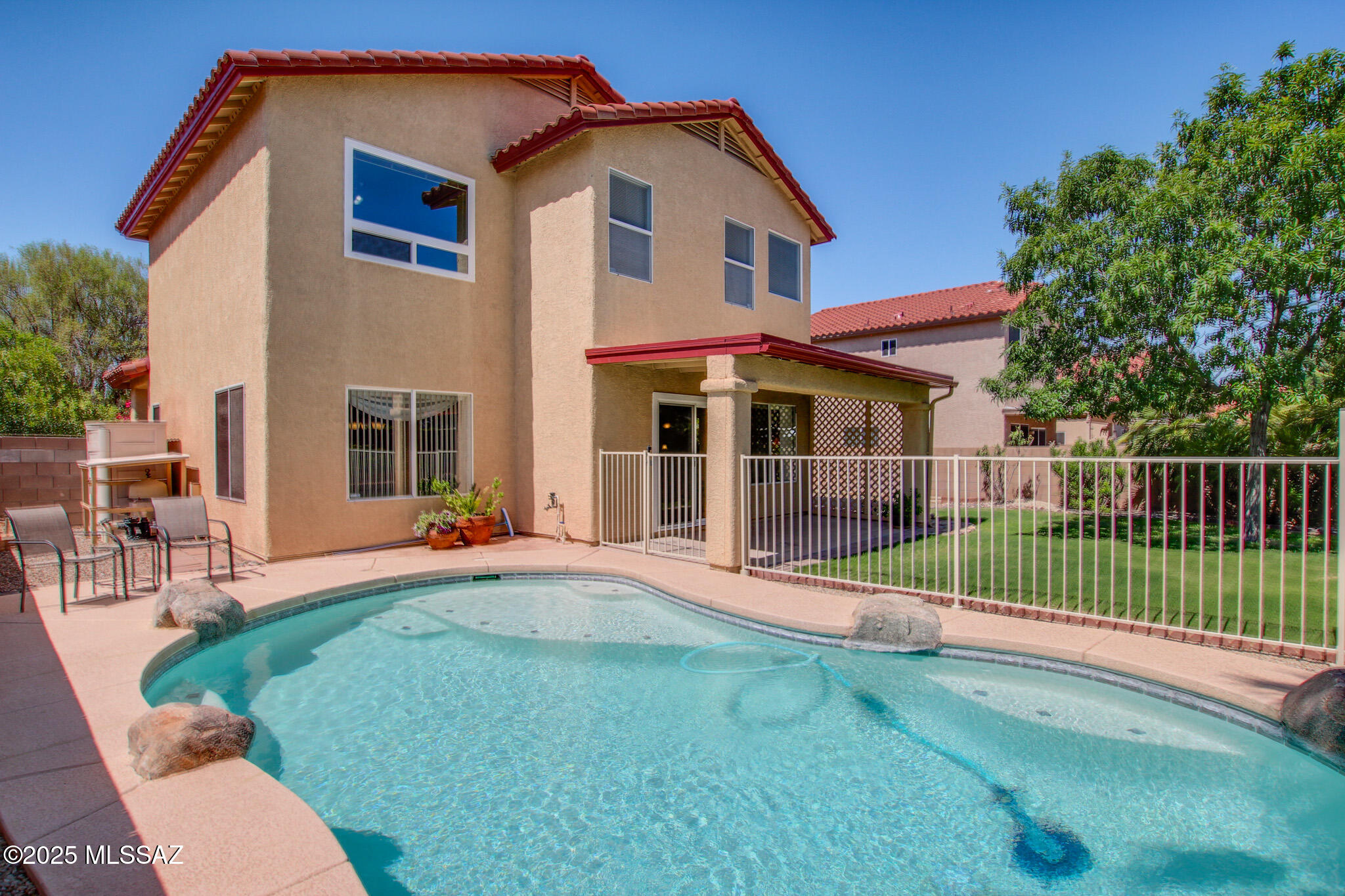 9039 E Autumn Sage Street