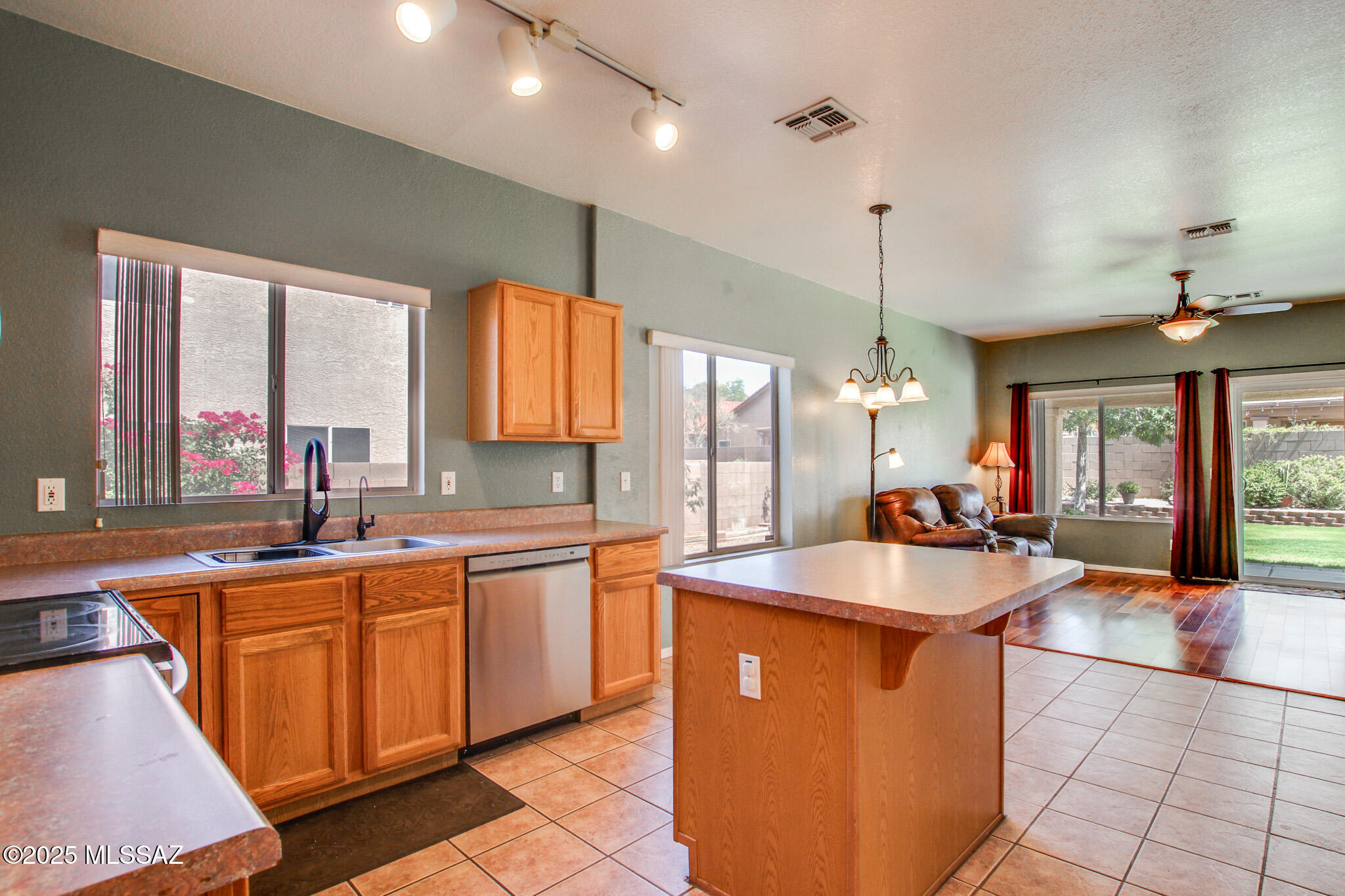 9039 E Autumn Sage Street