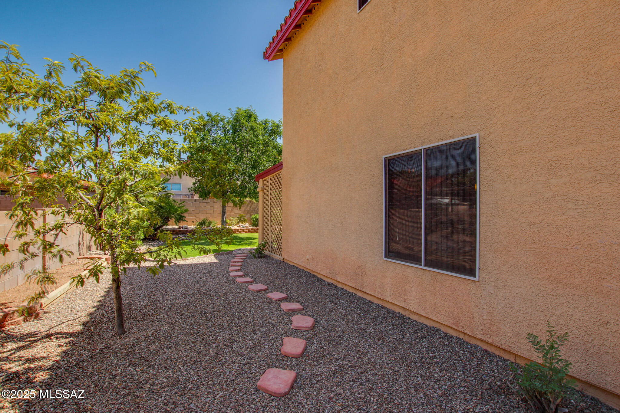 9039 E Autumn Sage Street