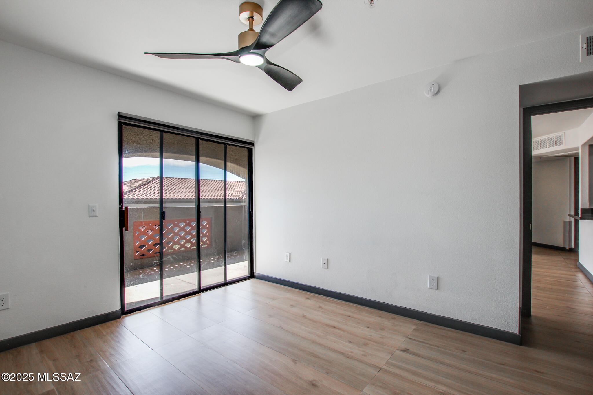 5751 N Kolb Road Unit: 39202