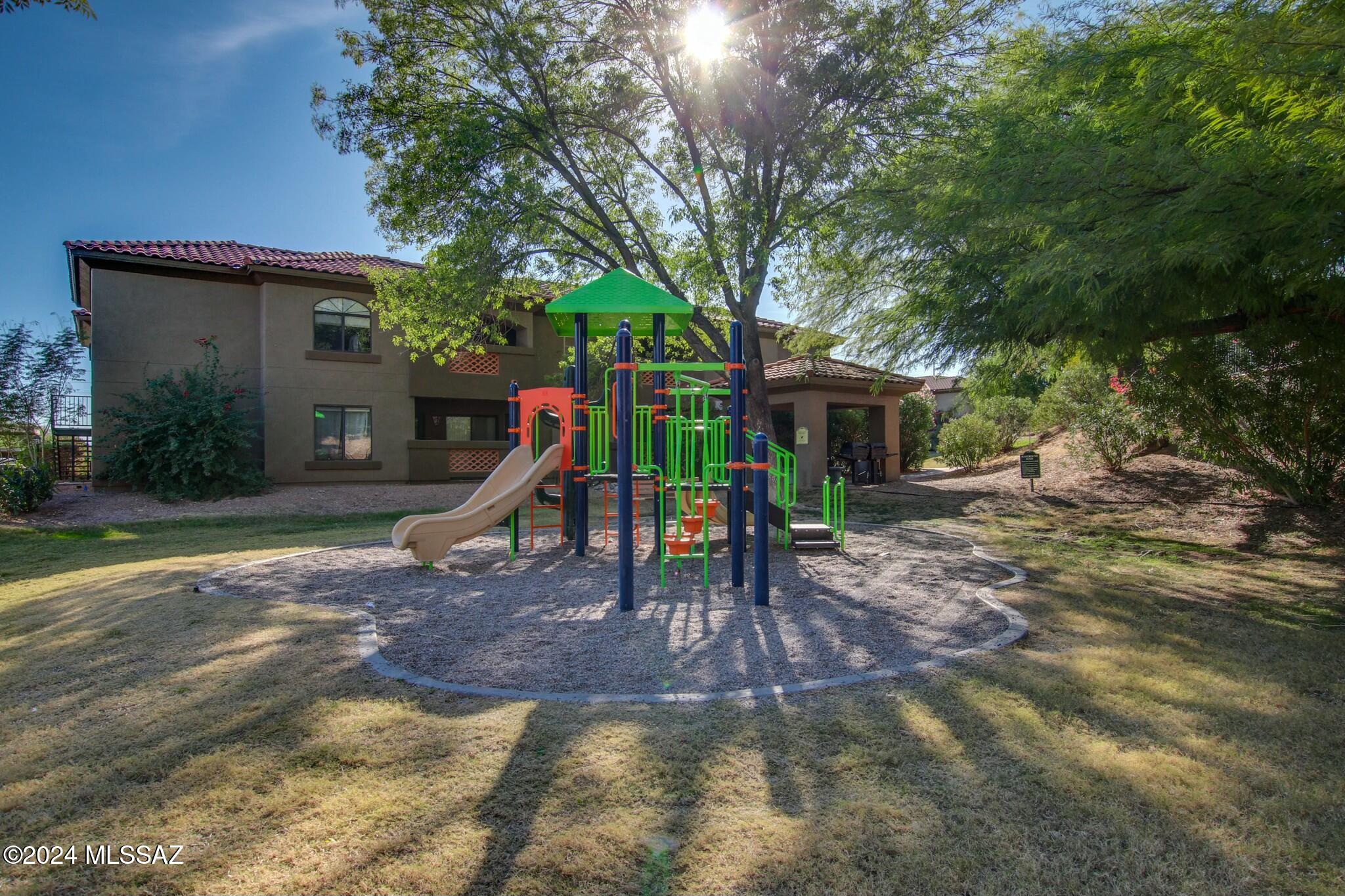 5751 N Kolb Road Unit: 39202