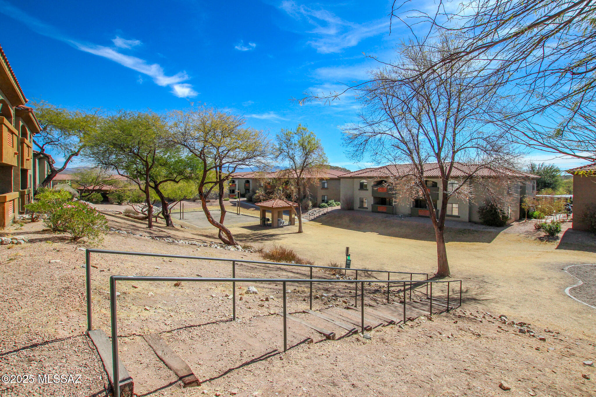 5751 N Kolb Road Unit: 39202