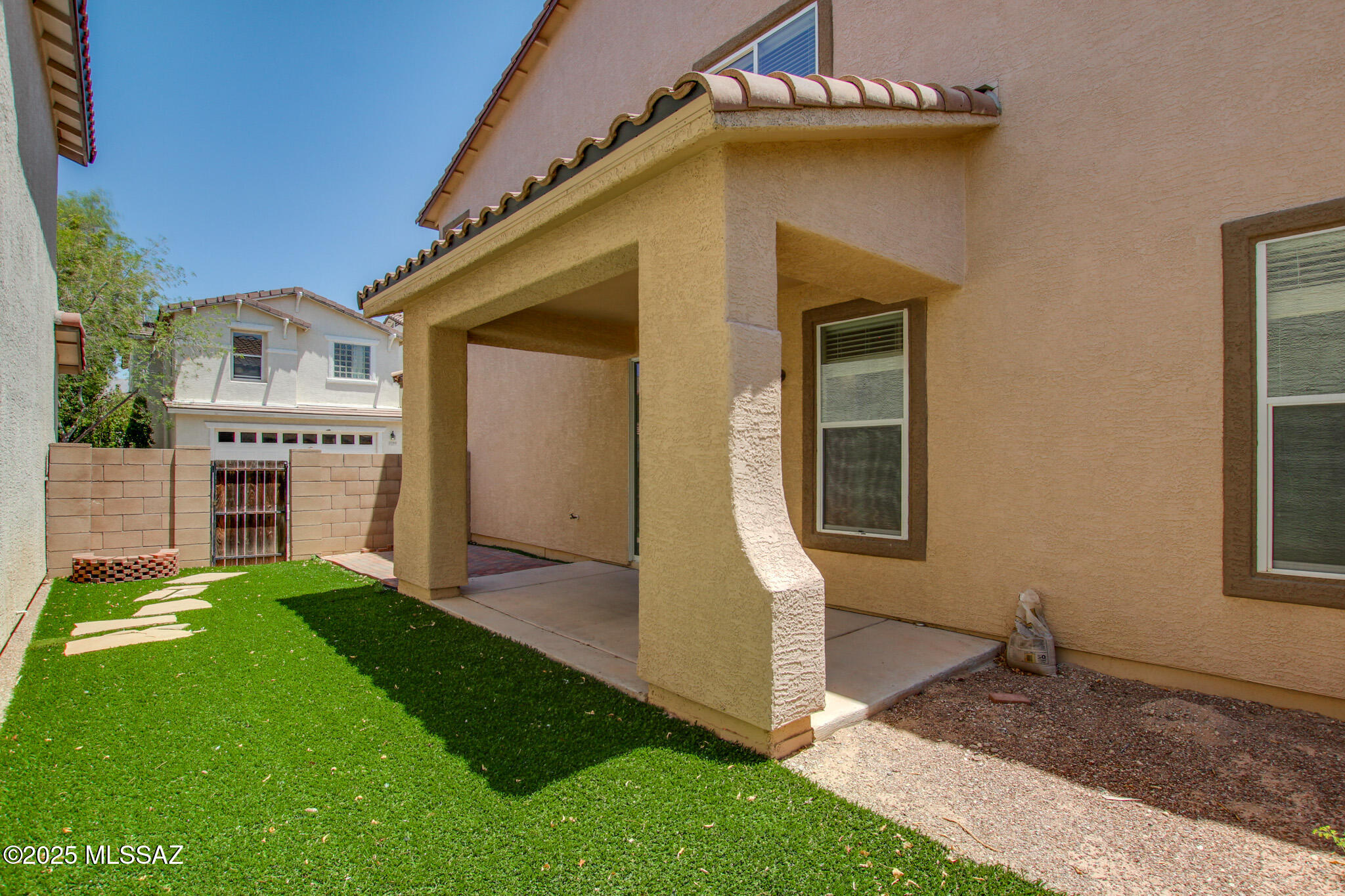 2776 N Neruda Lane