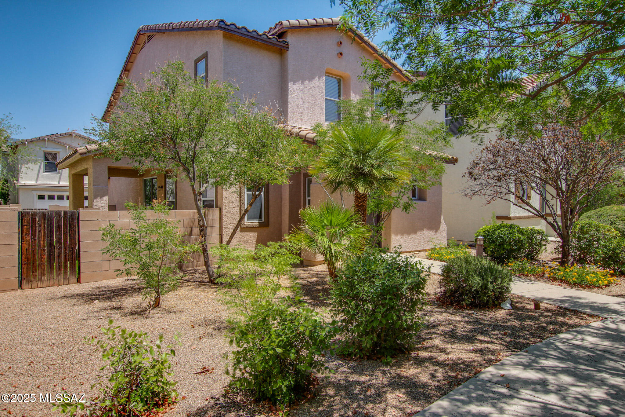 2776 N Neruda Lane