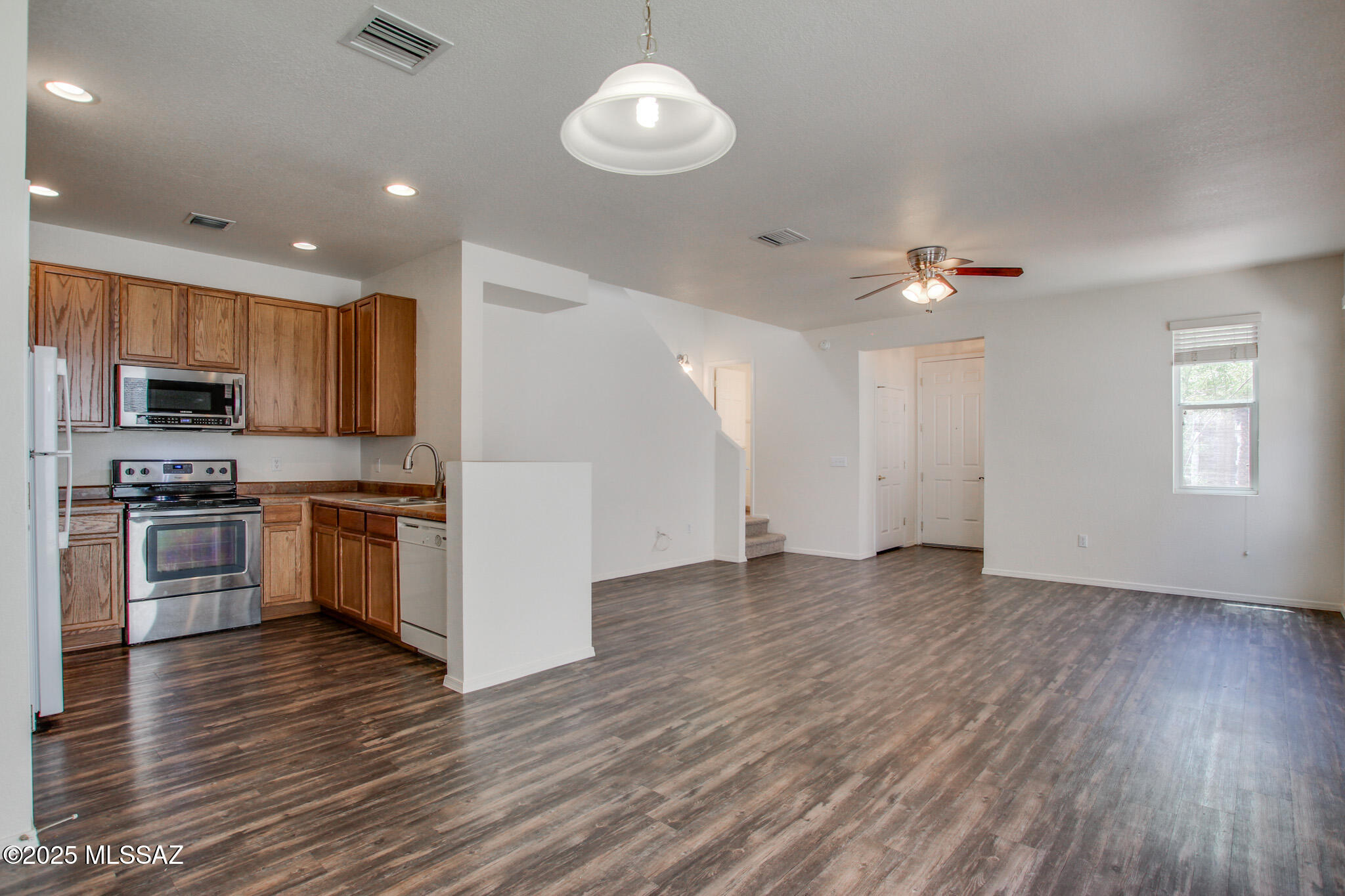 2776 N Neruda Lane