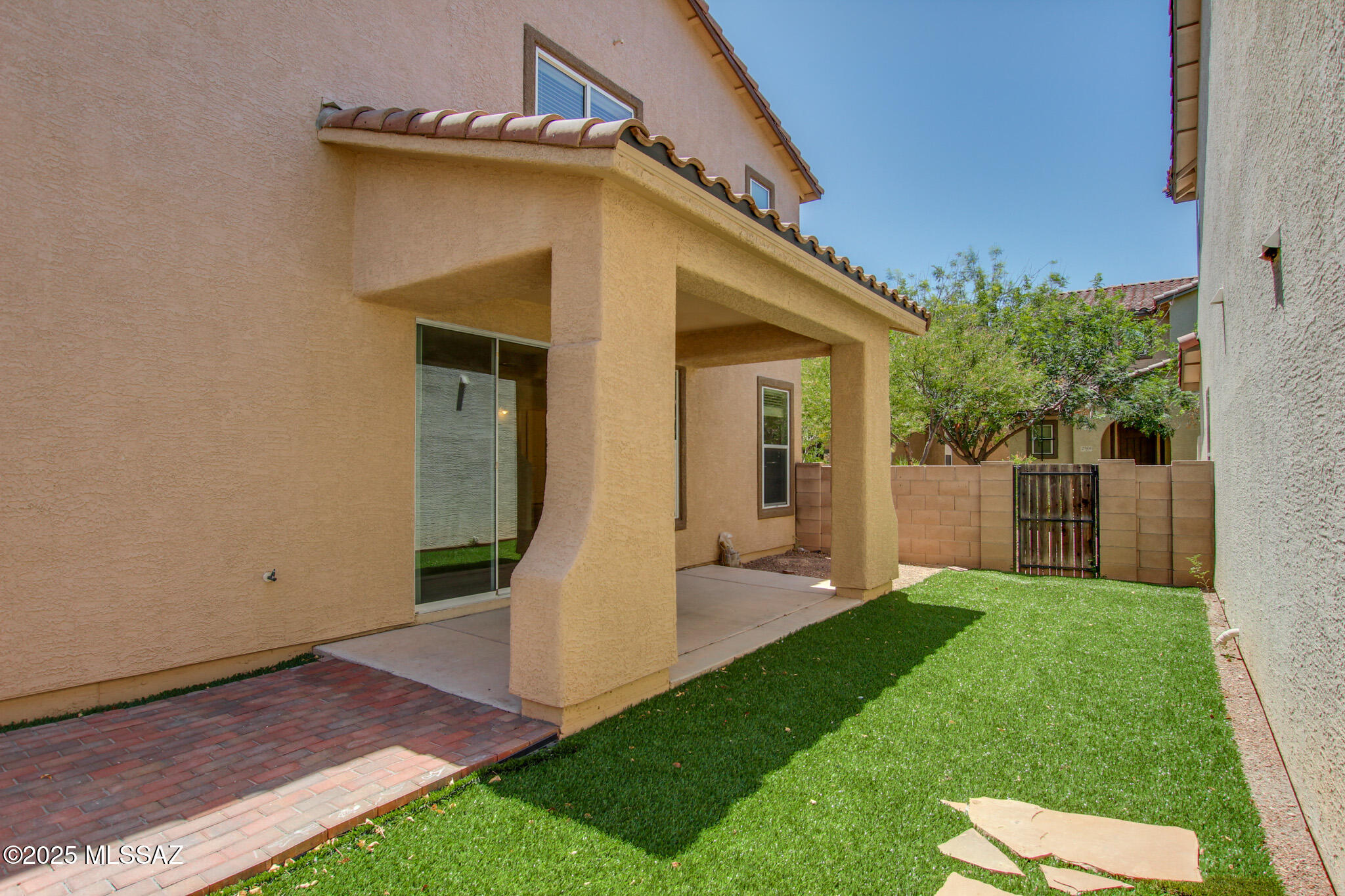 2776 N Neruda Lane