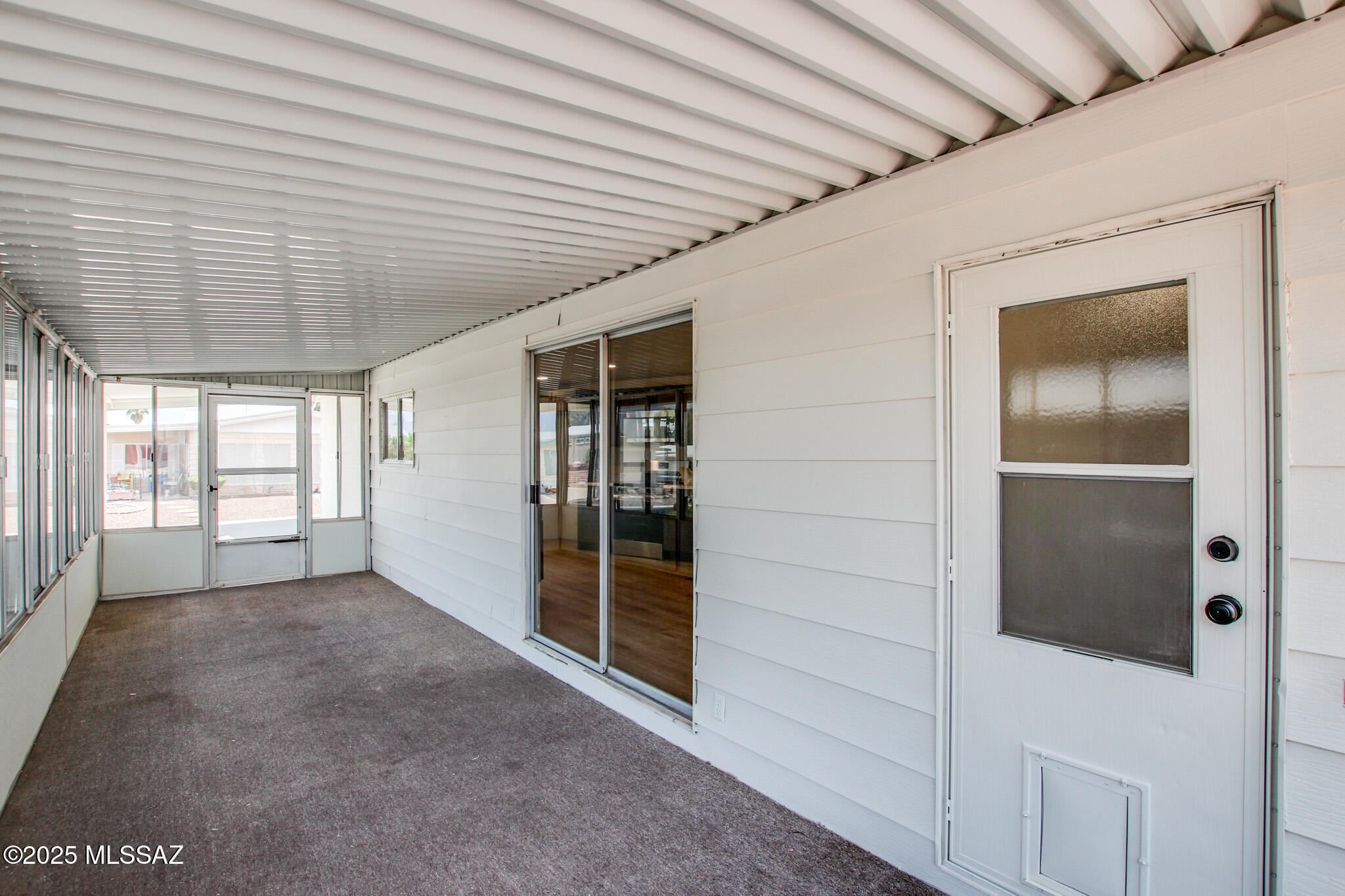 270 W Pinon