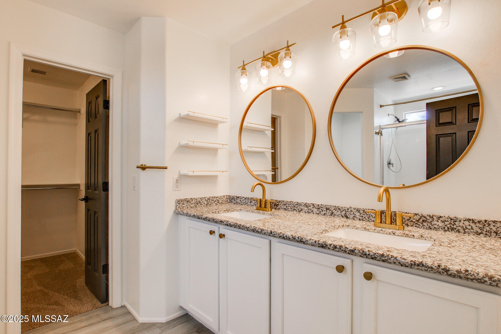 432 W Calle Sombra Linda