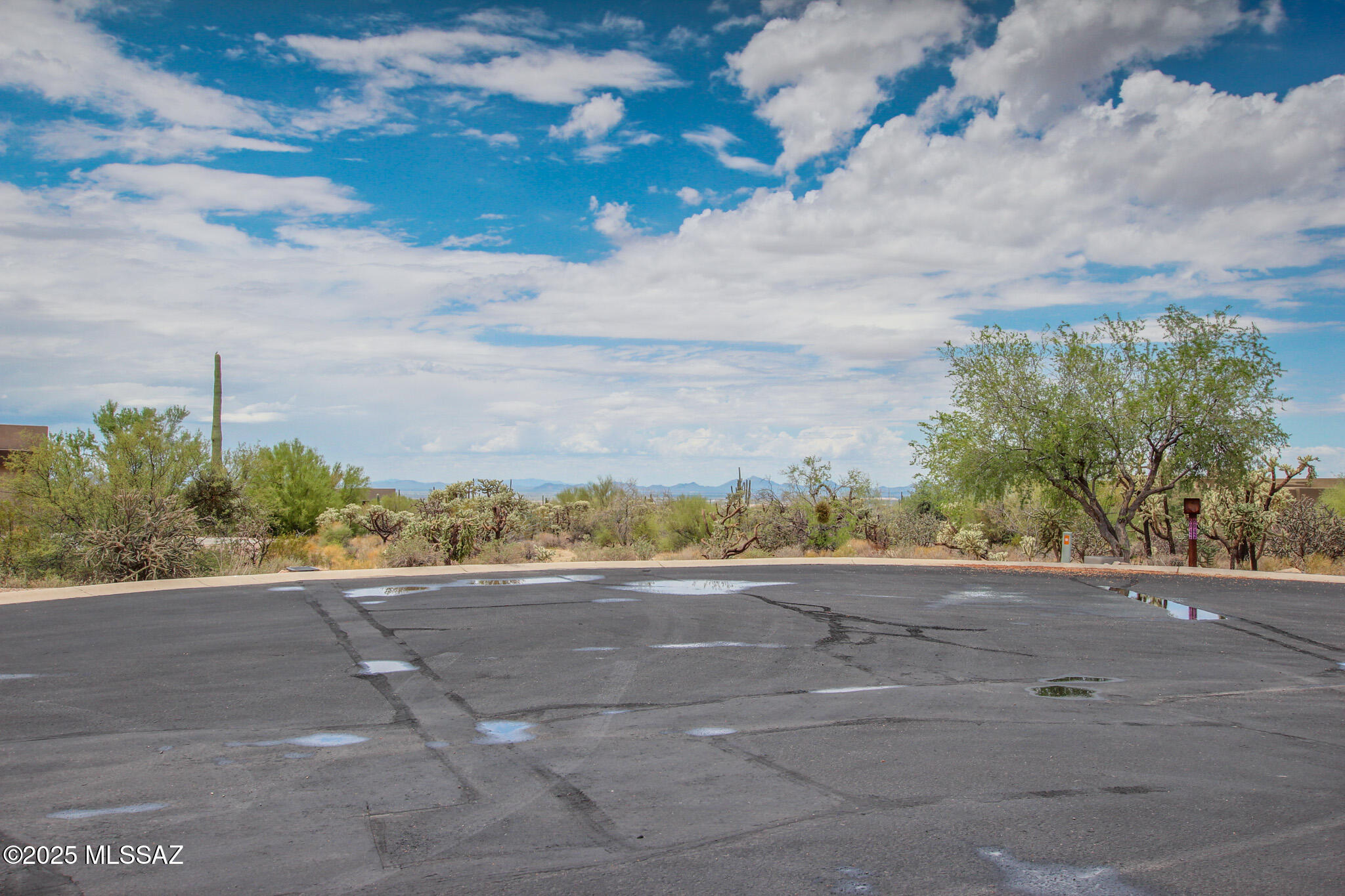 6043 W Quail Nest Place Unit: 10