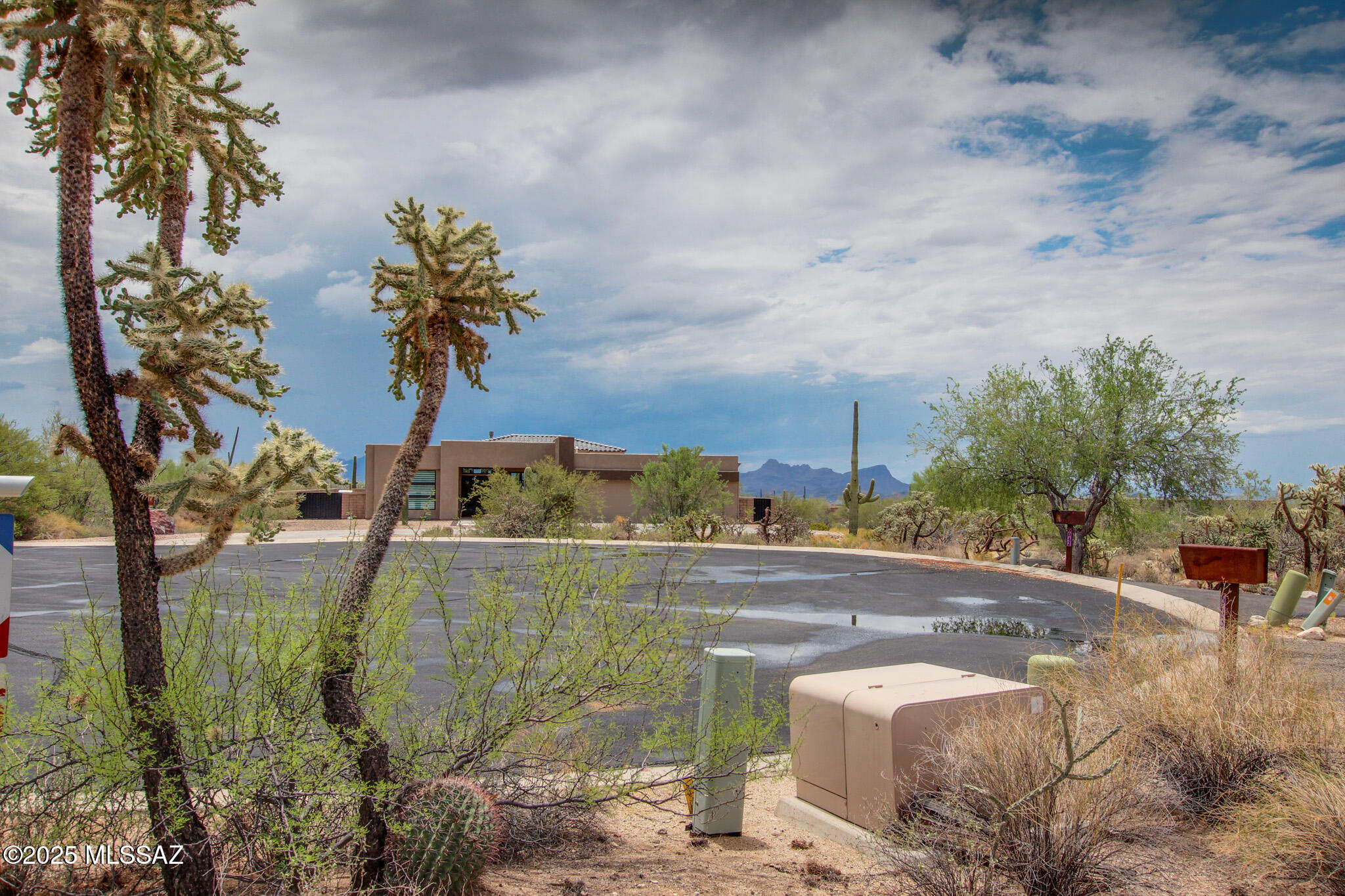 6043 W Quail Nest Place Unit: 10