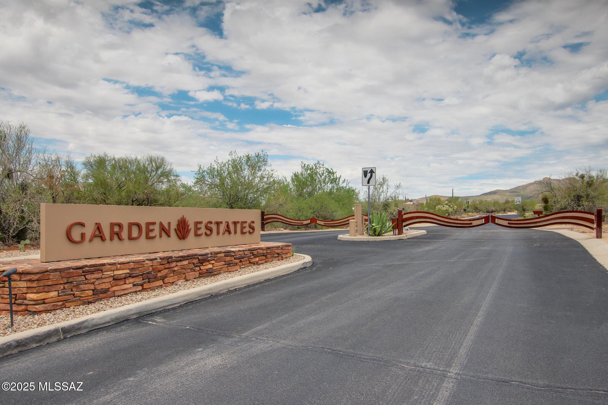 6043 W Quail Nest Place Unit: 10