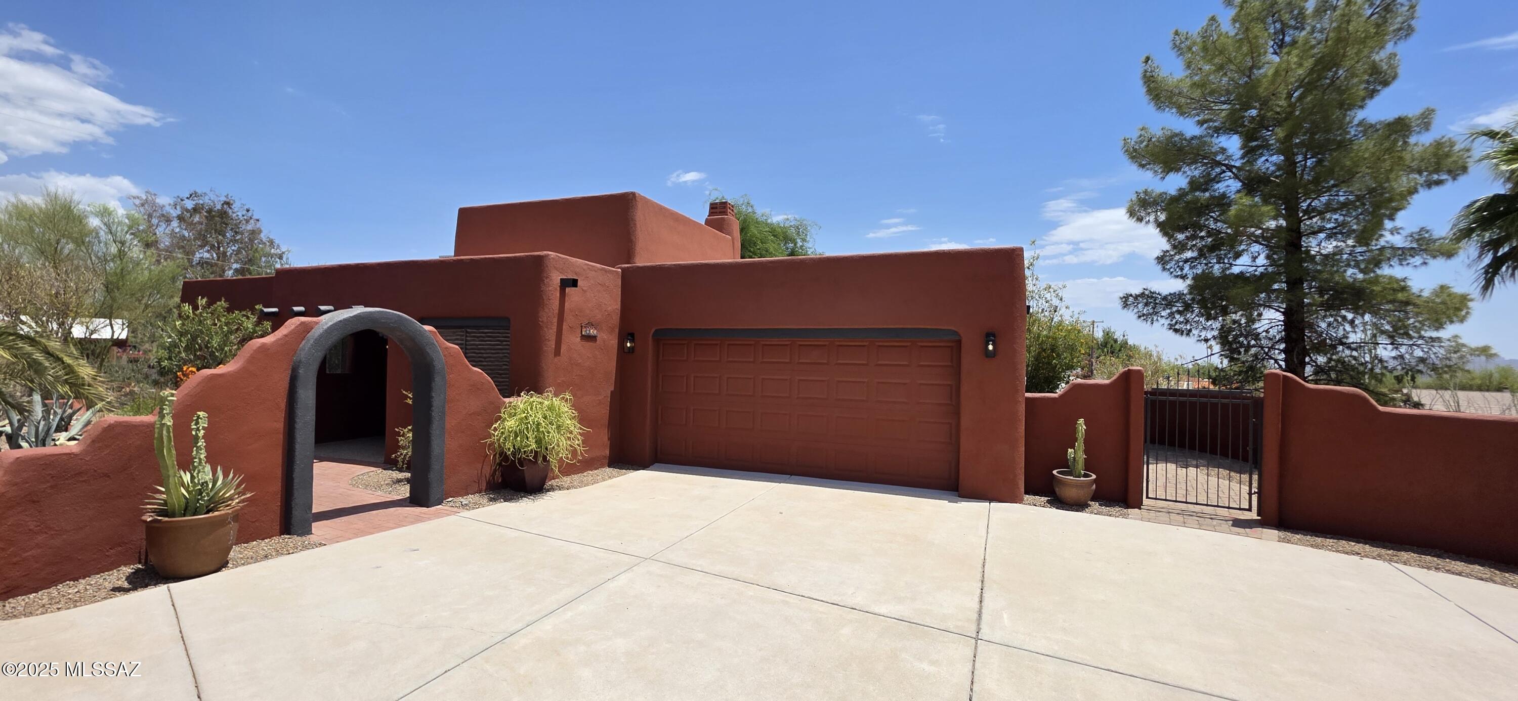 4033 W Isis Drive
