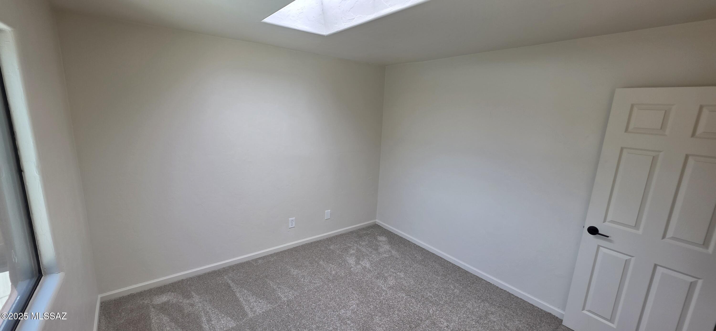 4033 W Isis Drive