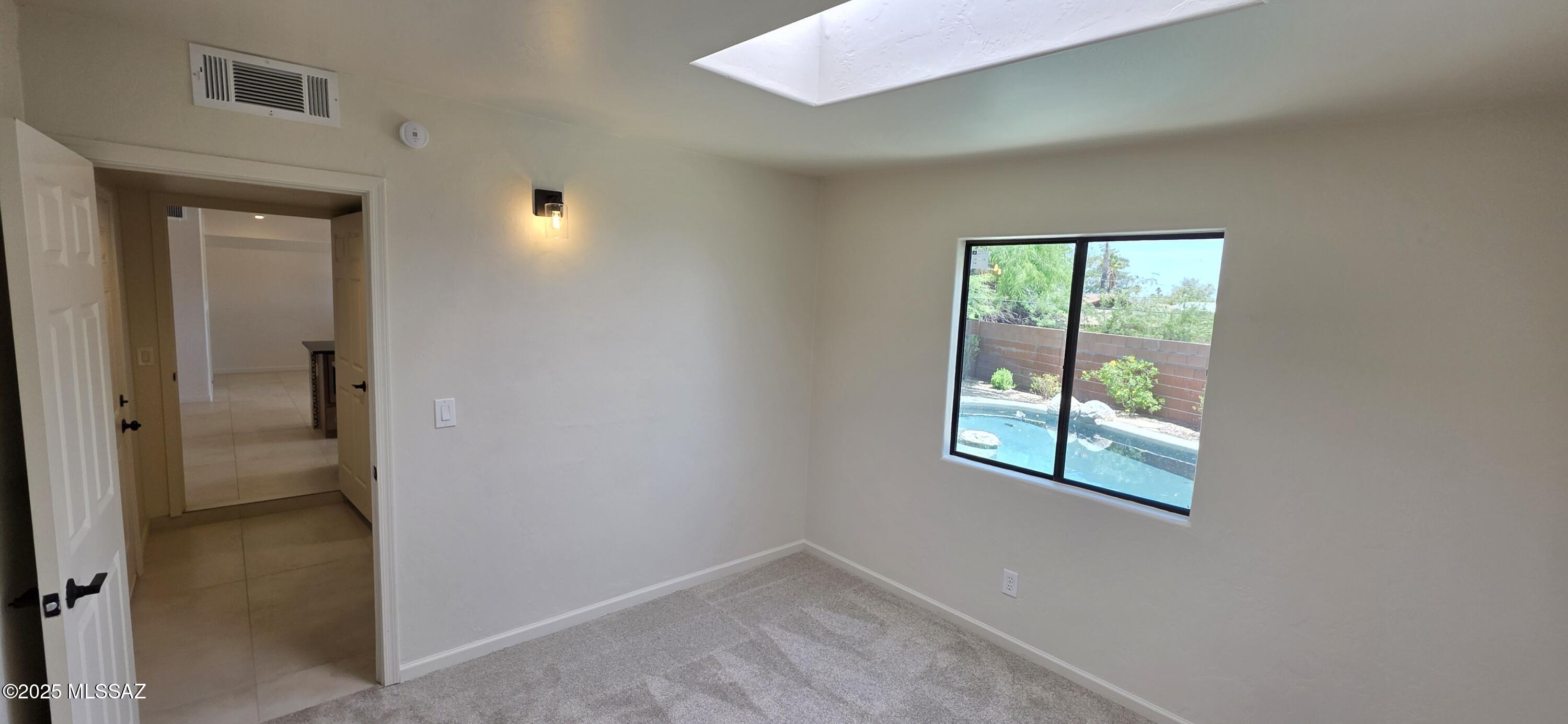 4033 W Isis Drive