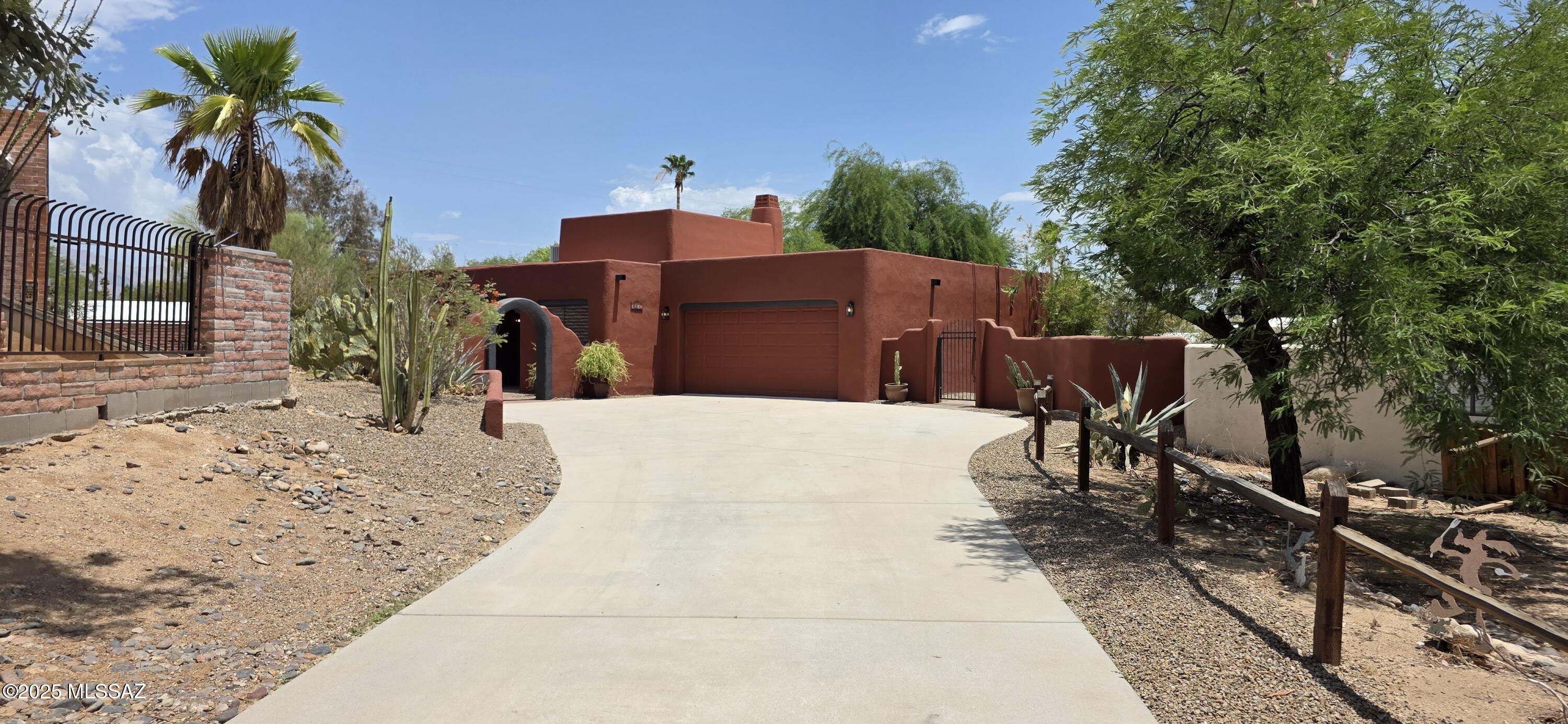 4033 W Isis Drive