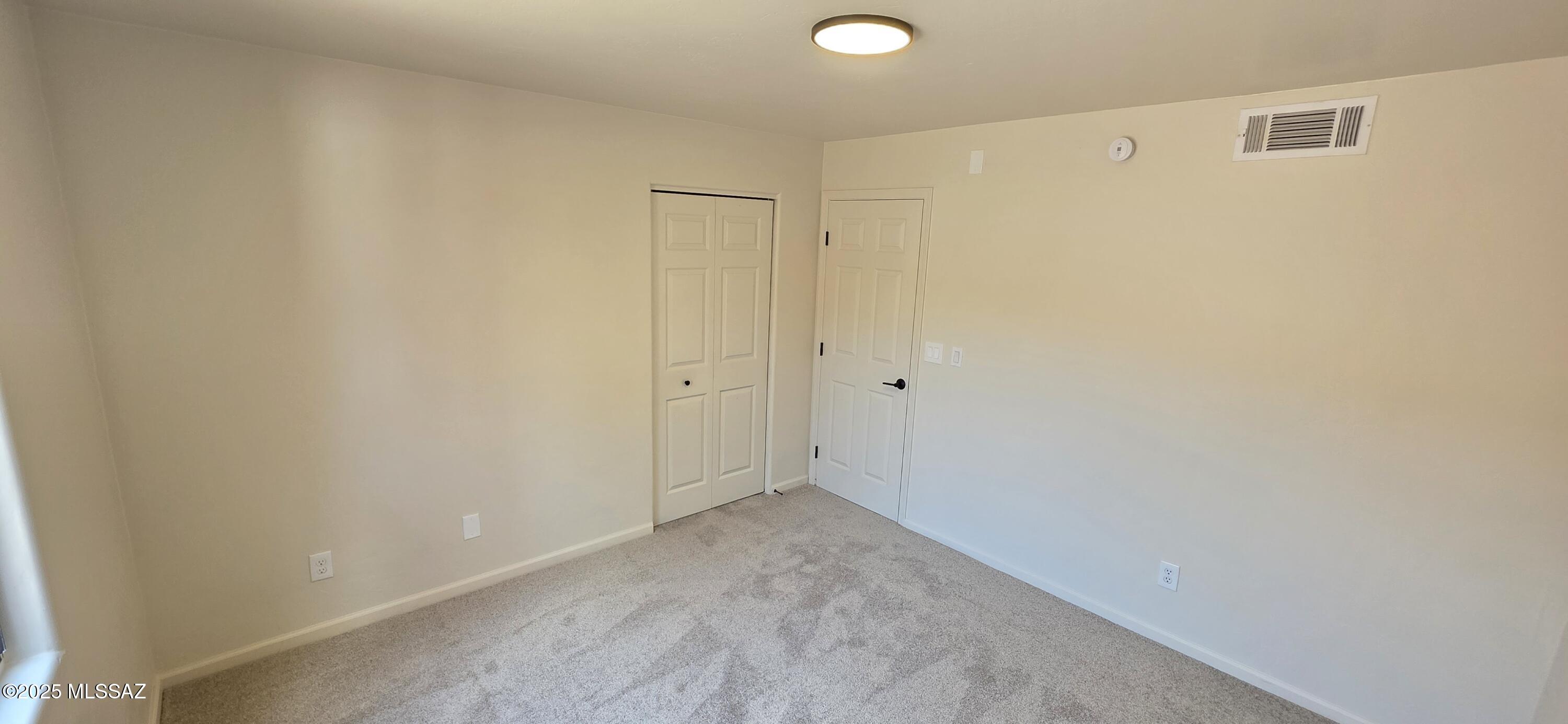 4033 W Isis Drive