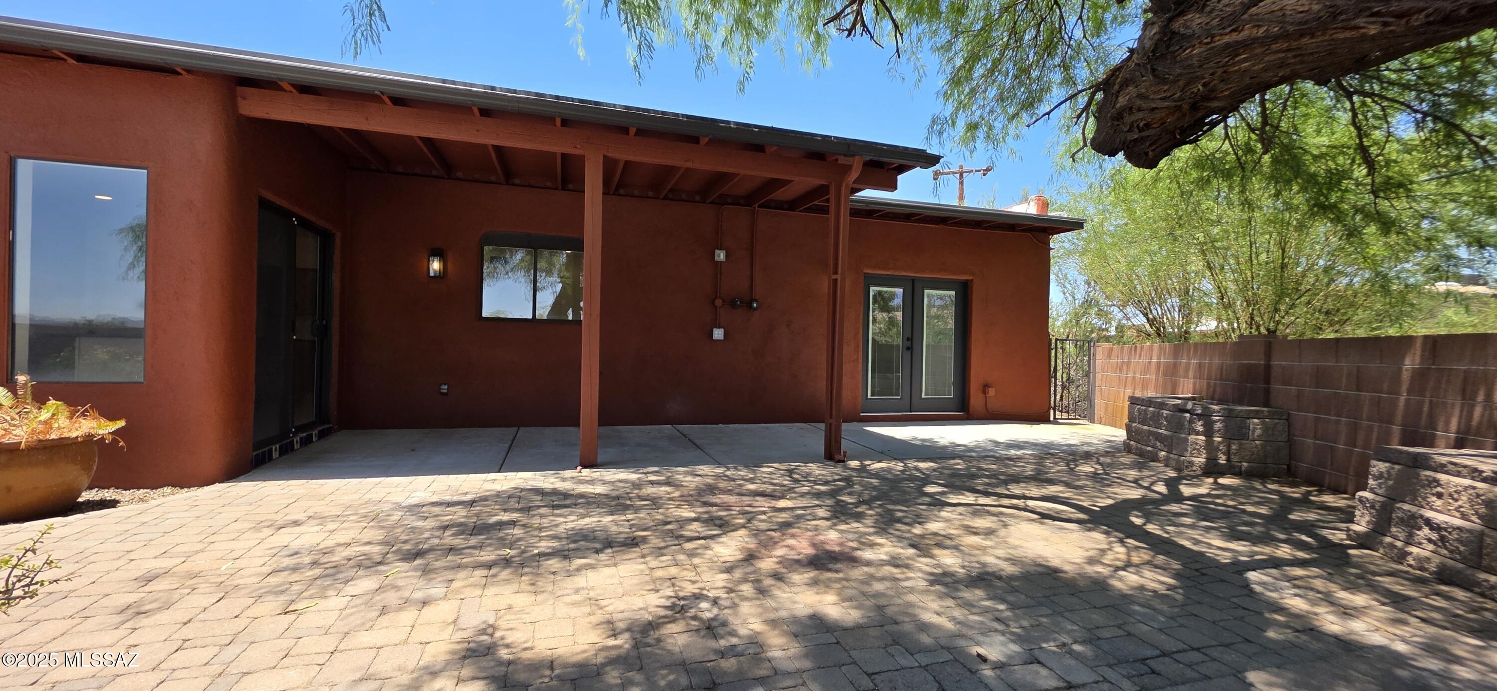 4033 W Isis Drive
