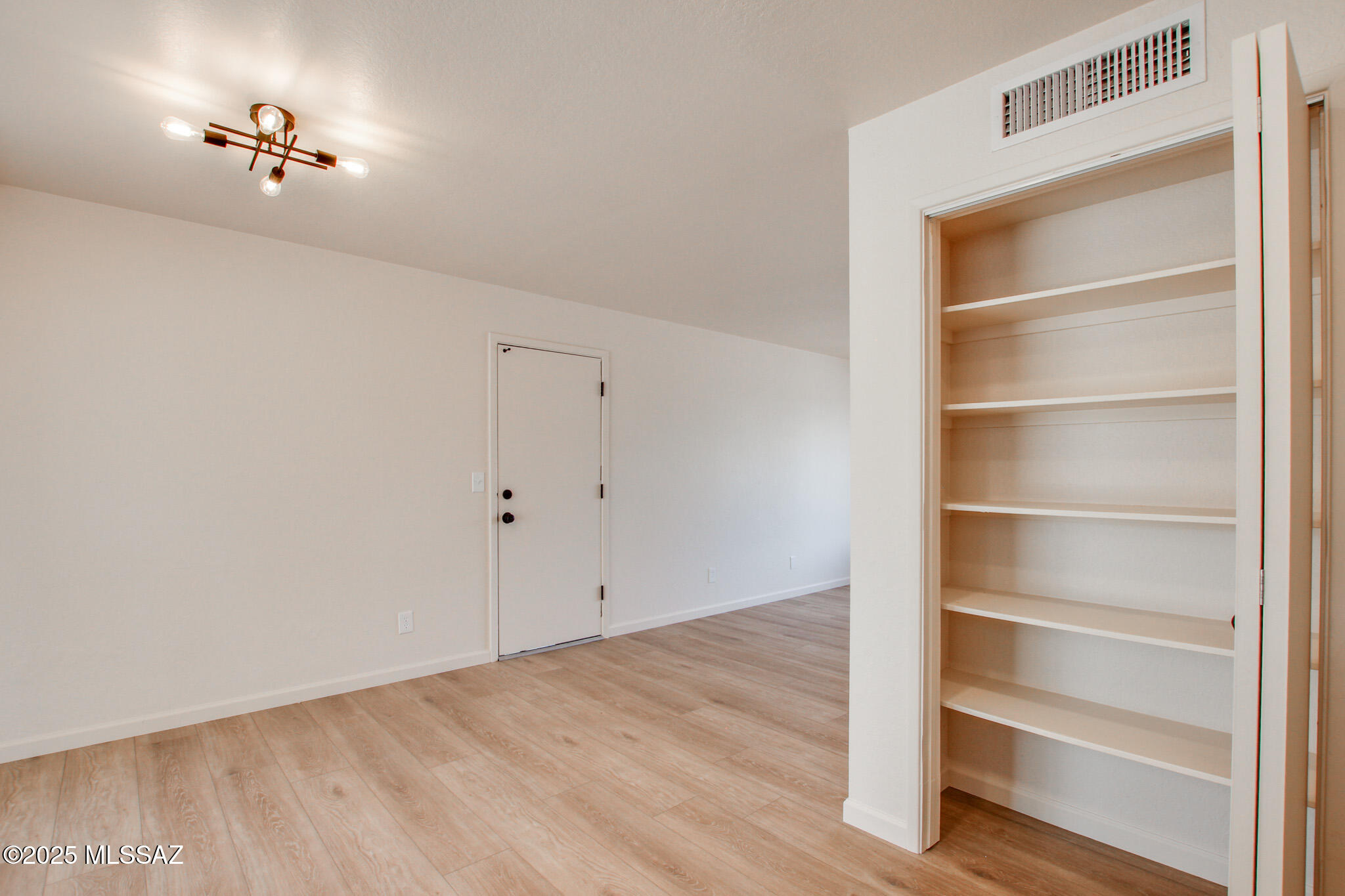 2965 W San Juan Terrace