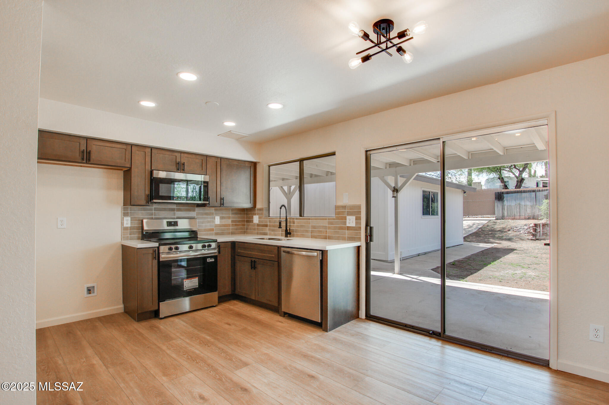 2965 W San Juan Terrace