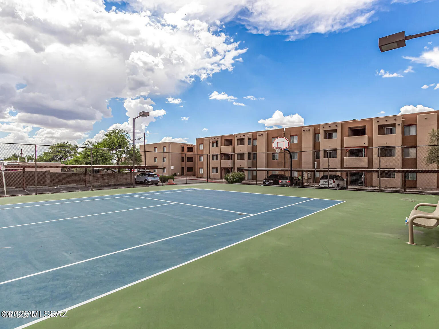 1810 E Blacklidge Drive Unit: 415