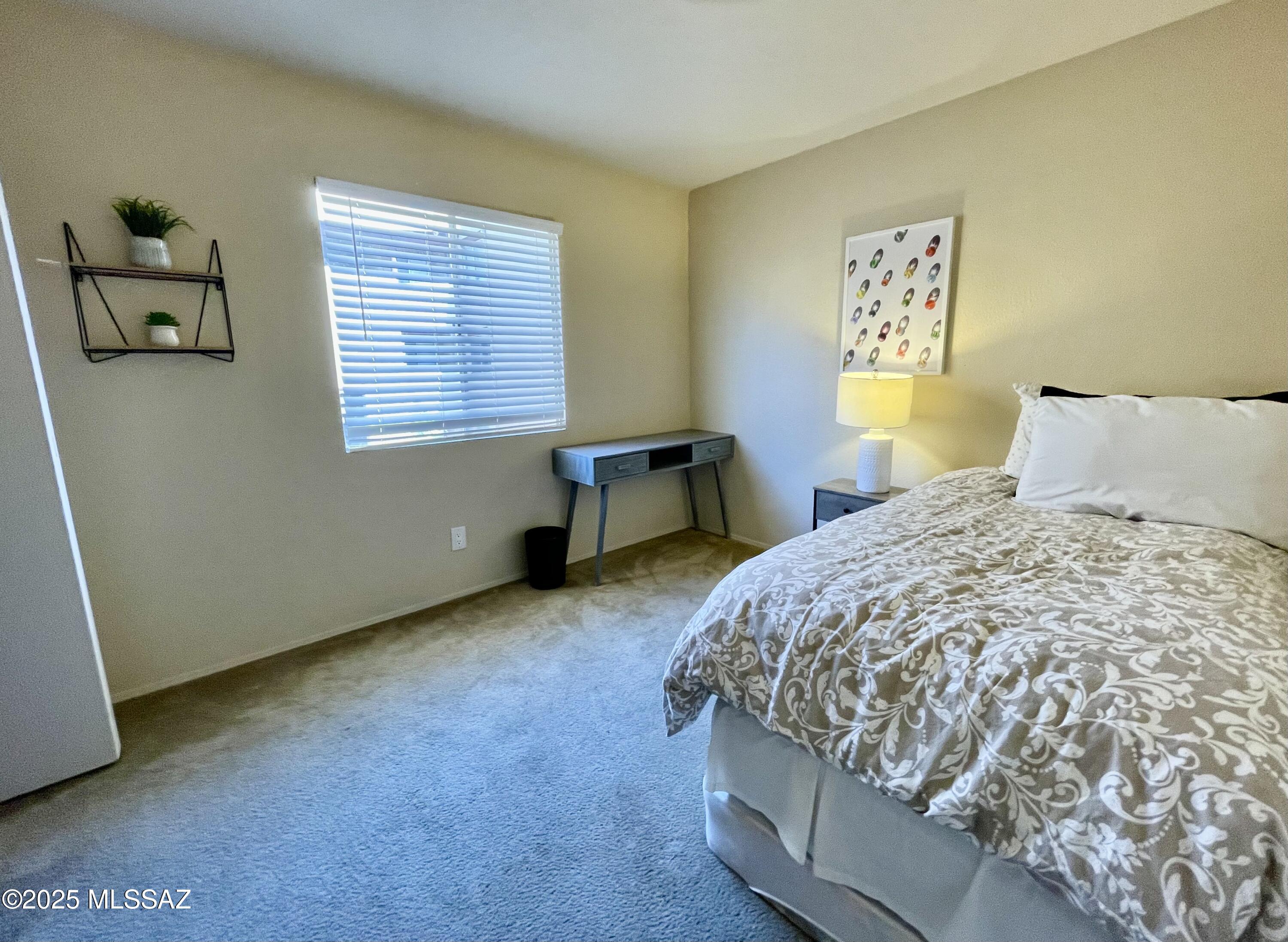 1810 E Blacklidge Drive Unit: 415