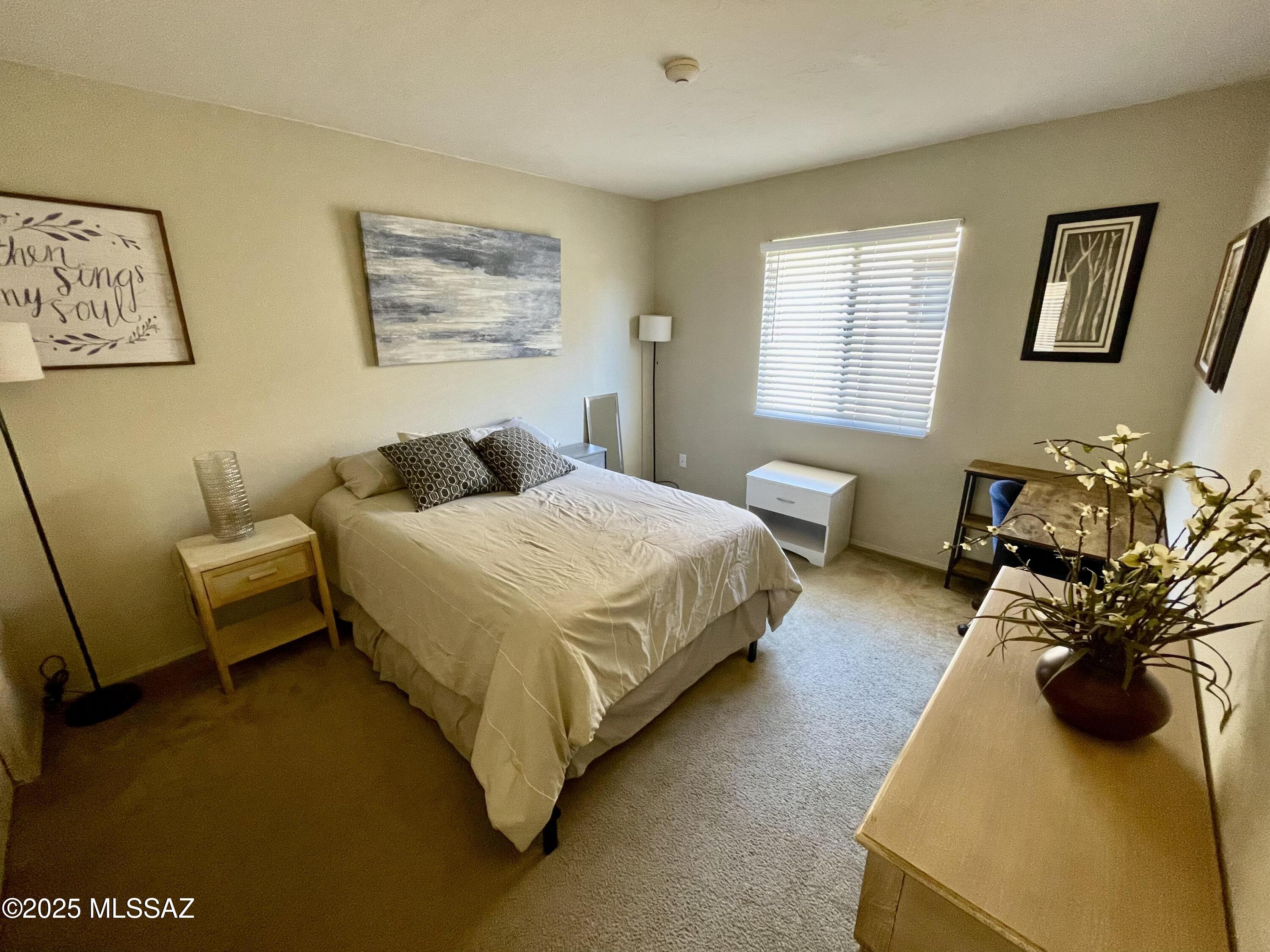 1810 E Blacklidge Drive Unit: 415