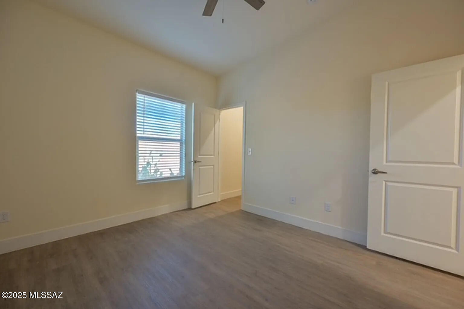 544 E Limberlost Drive Unit: 1102