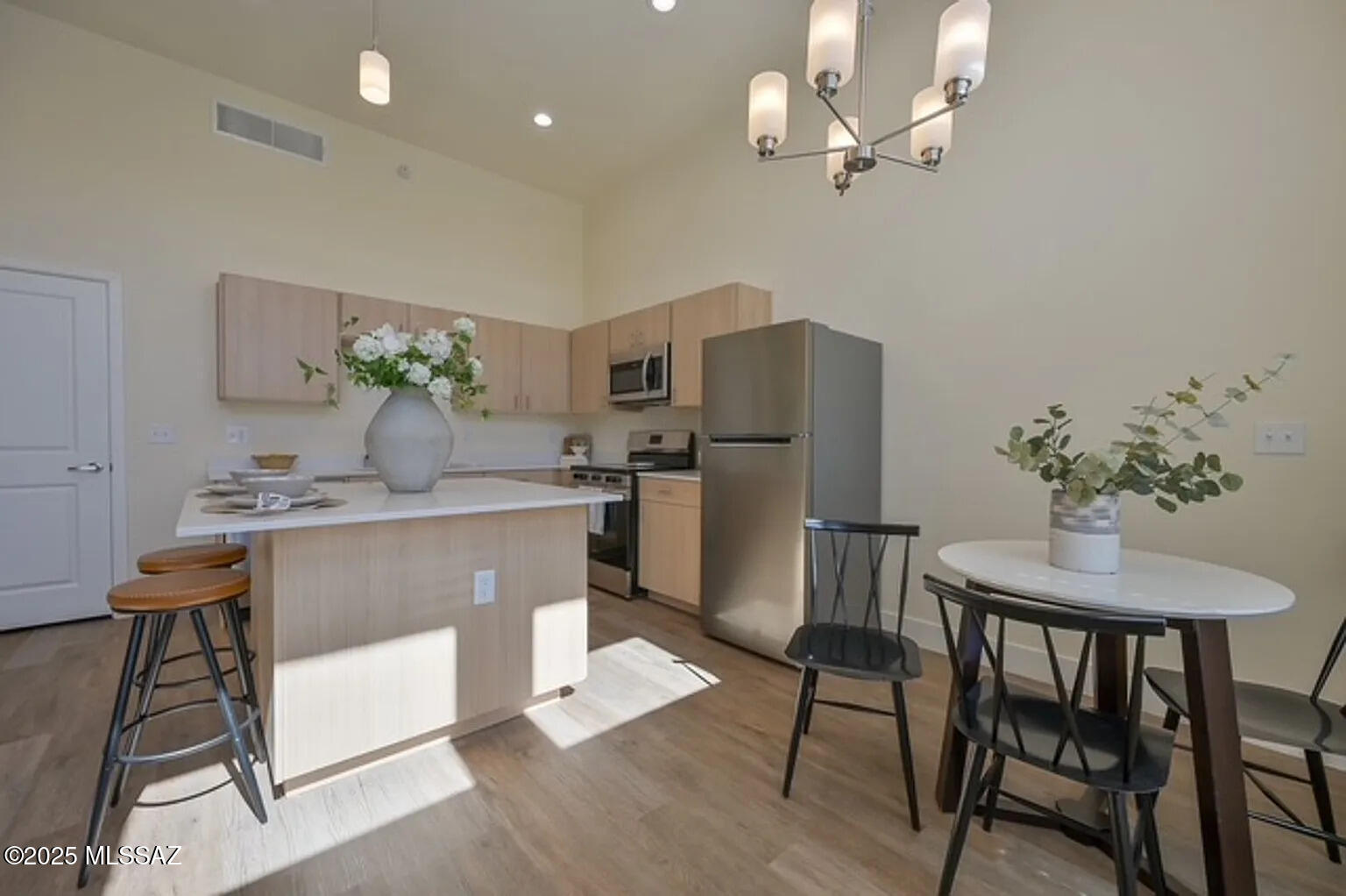 544 E Limberlost Drive Unit: 1102