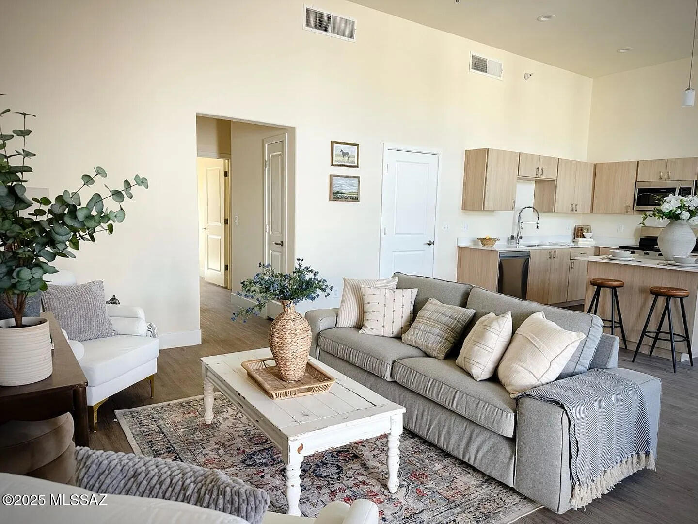 544 E Limberlost Drive Unit: 1102