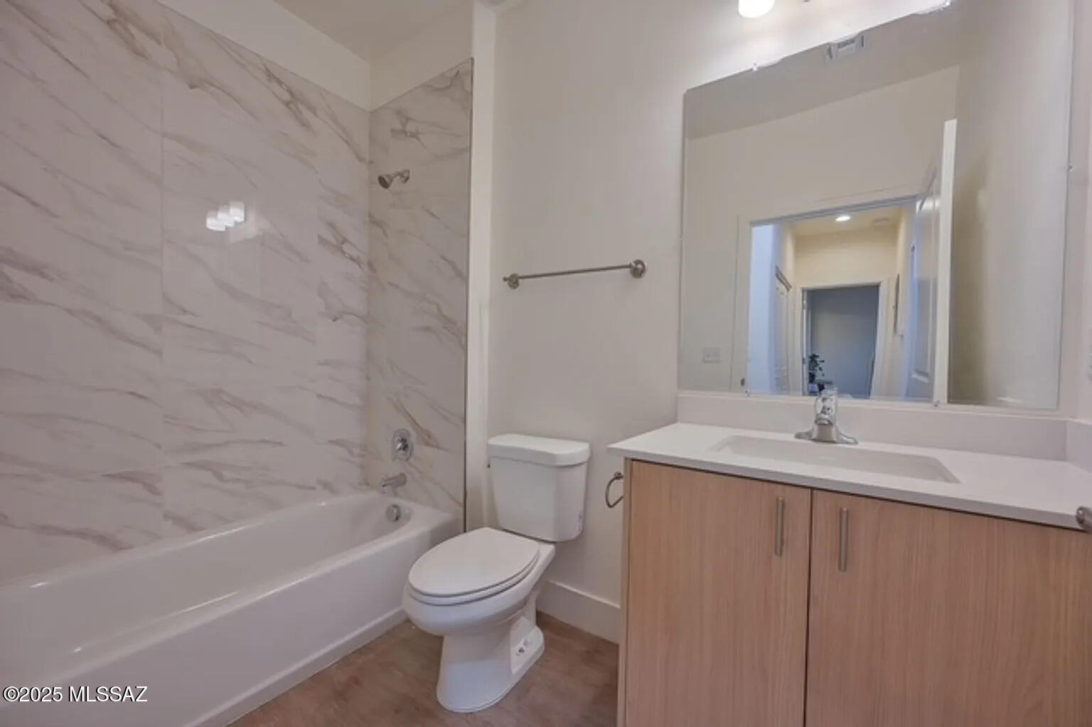 544 E Limberlost Drive Unit: 1102