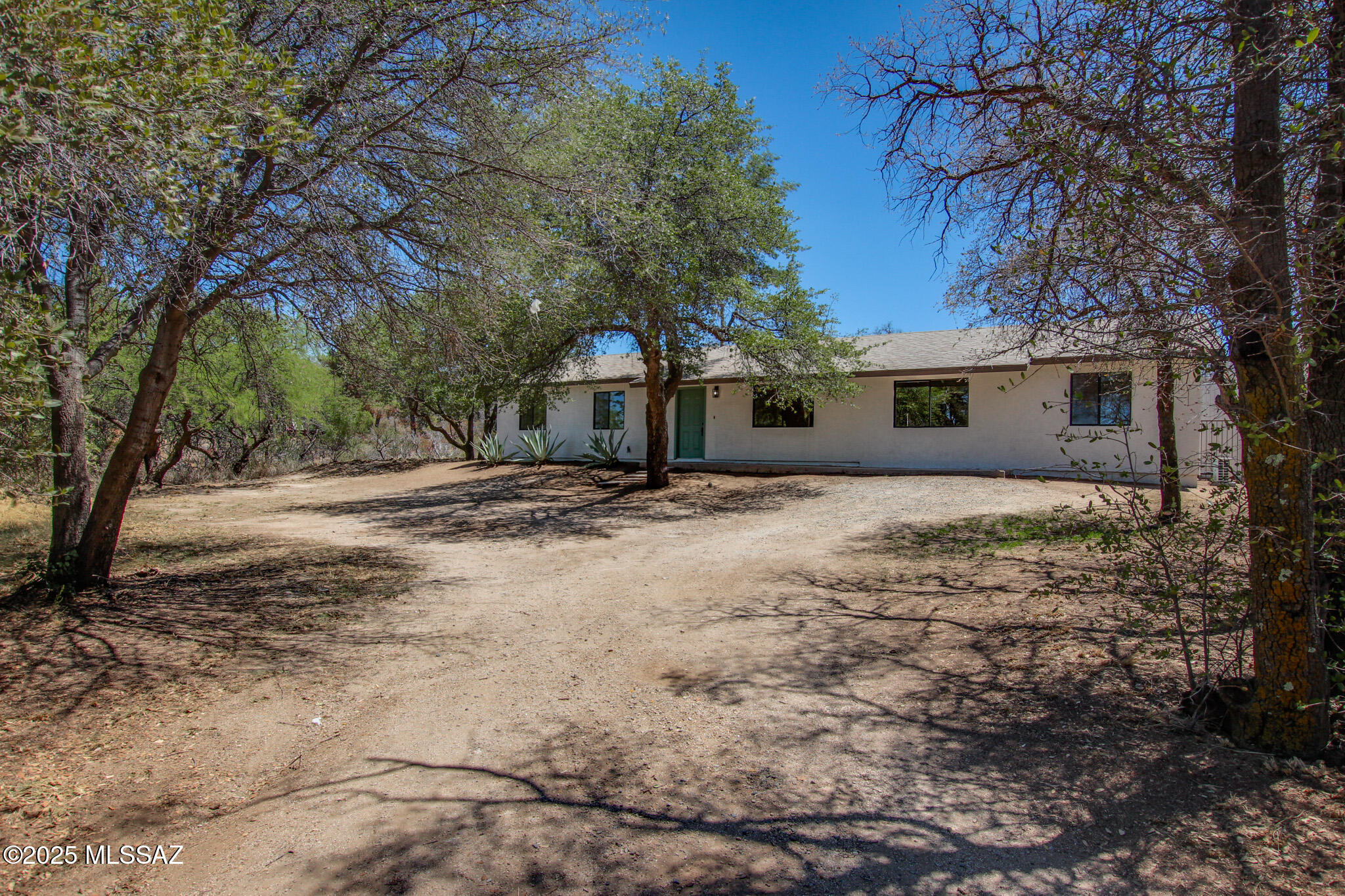 320 N Estill Drive